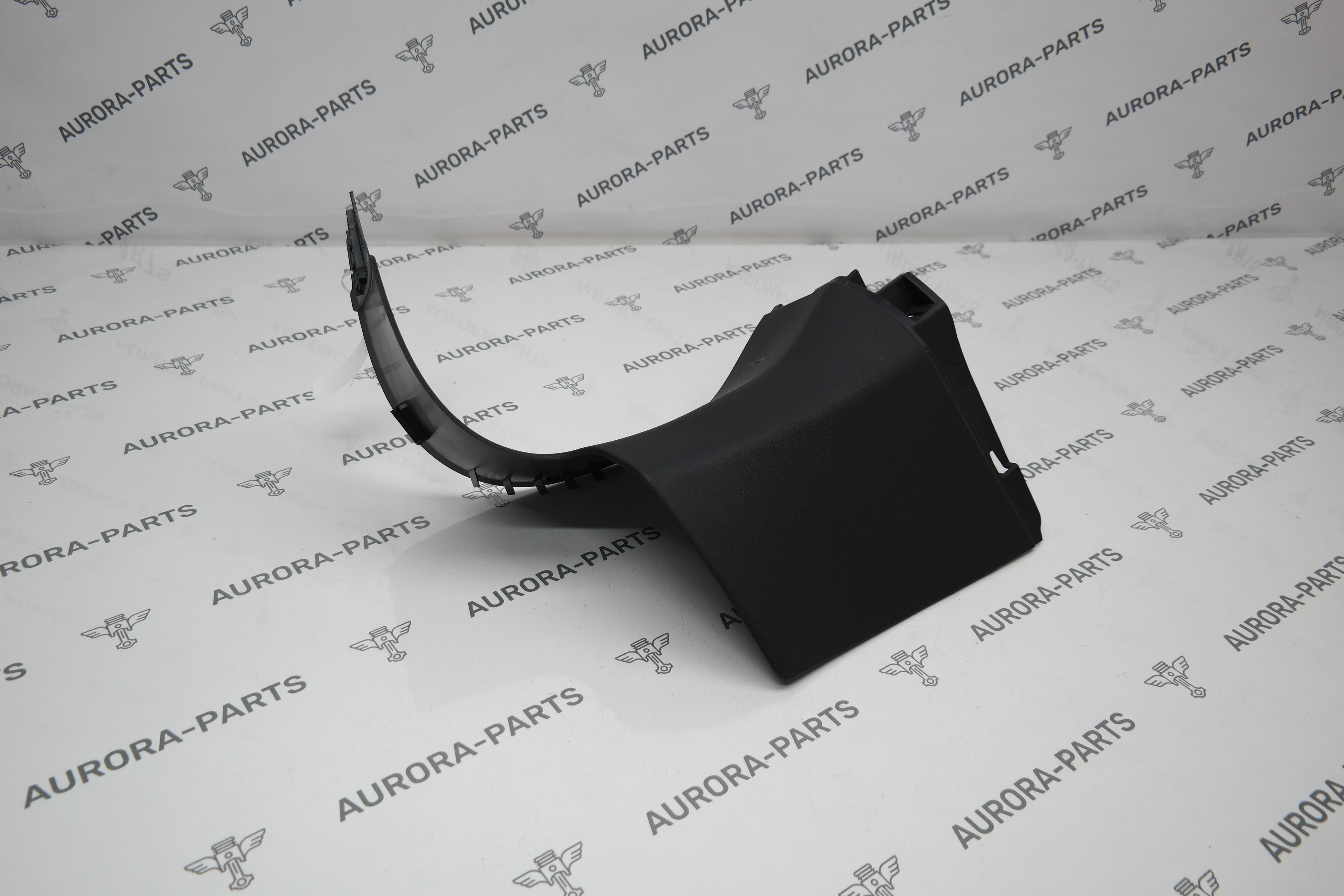 Обшивка стойки D RН Land Rover Defender