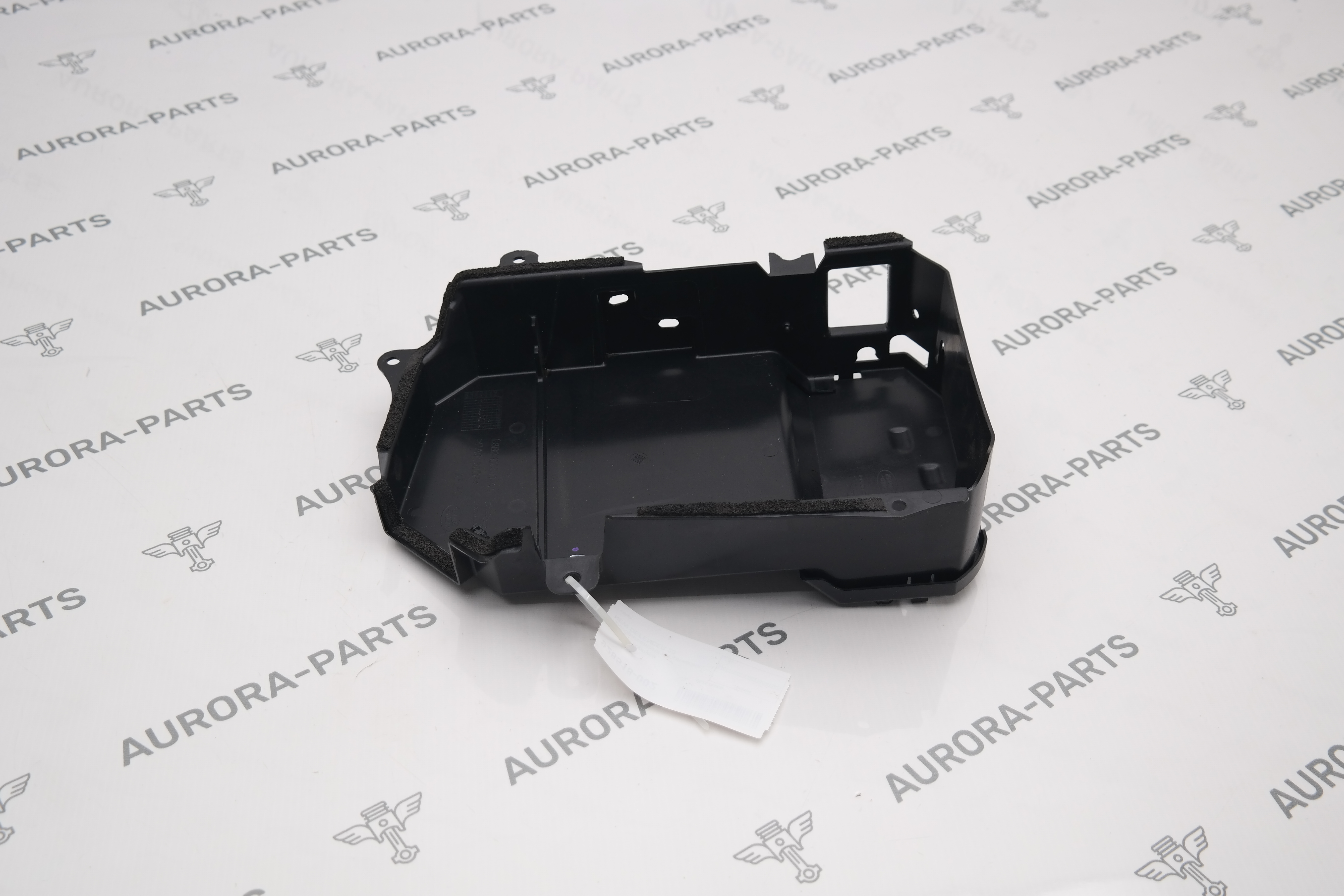 Крышка корпуса преобразователя напряжения Land Rover Defender