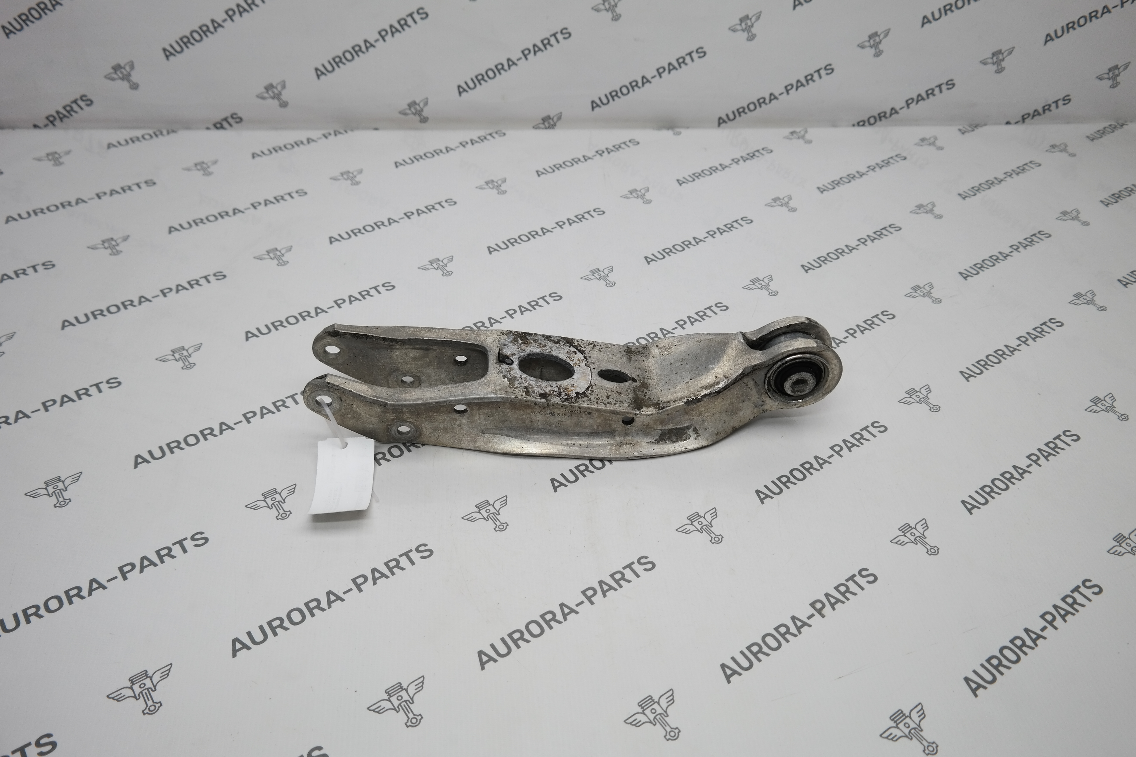 Рычаг задней подвески нижний поперечный LH = RH VW Touareg