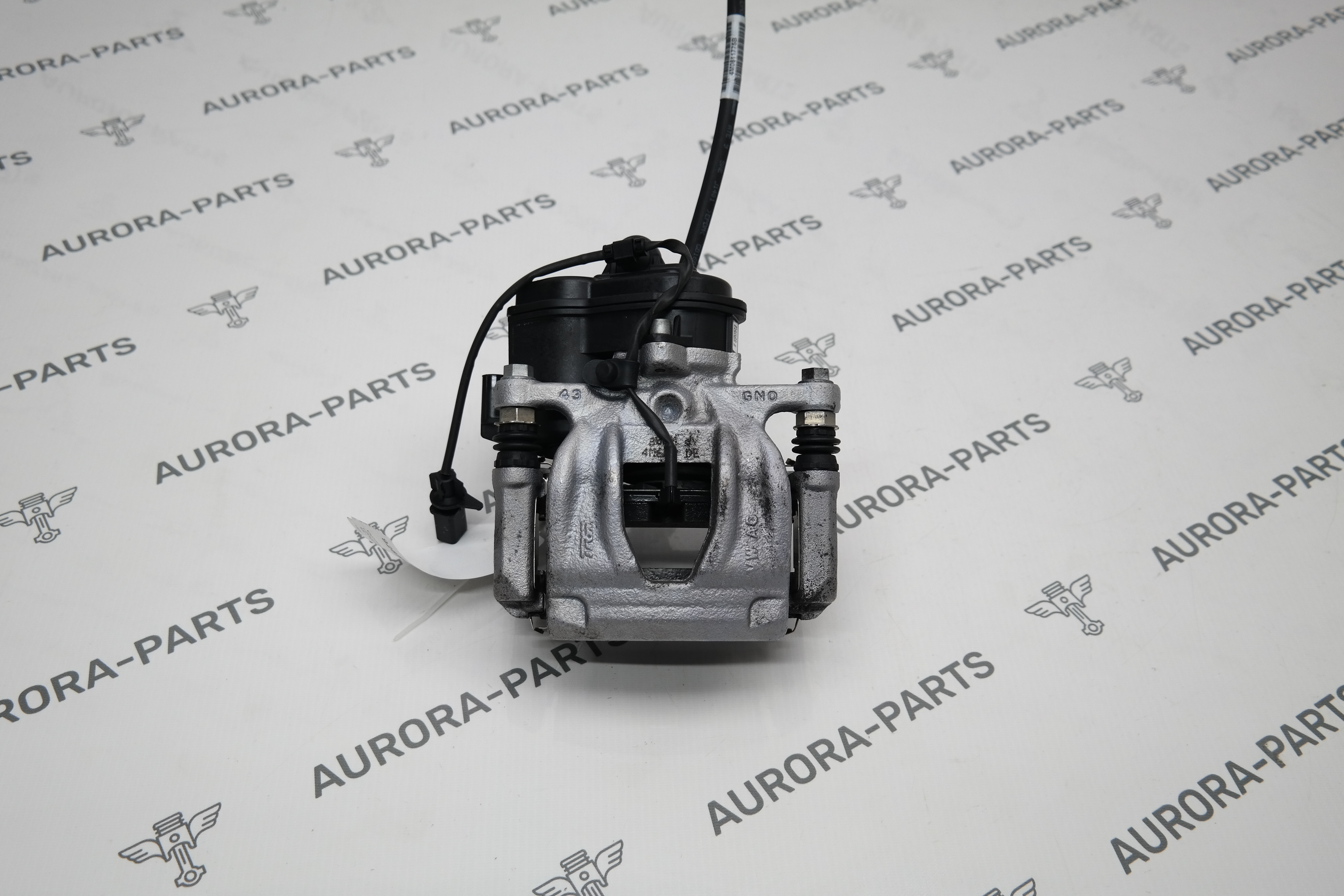 Суппорт тормозной задний в сборе RH (2024 год) VW Touareg