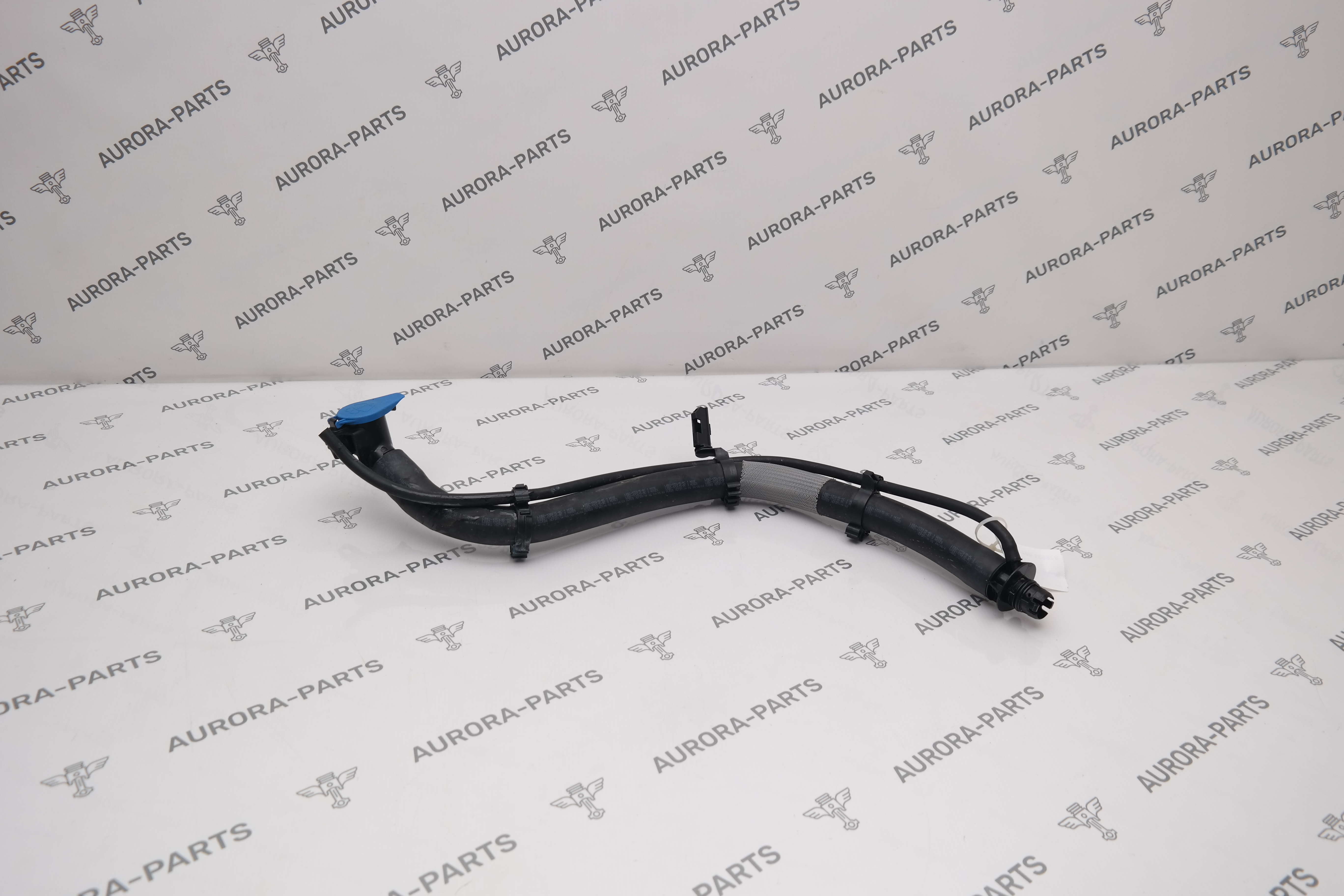 Горловина бачка омывателя Land Rover Defender