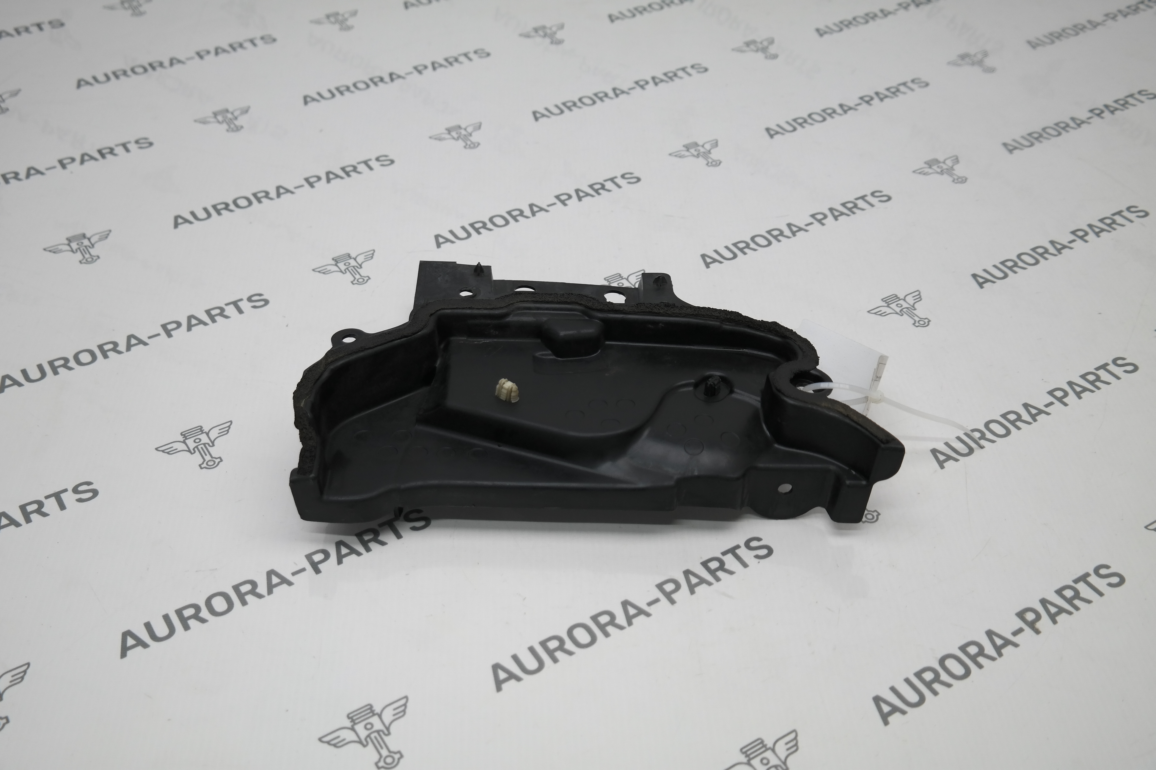 Изолятор моторного отсека RH Land Rover Defender