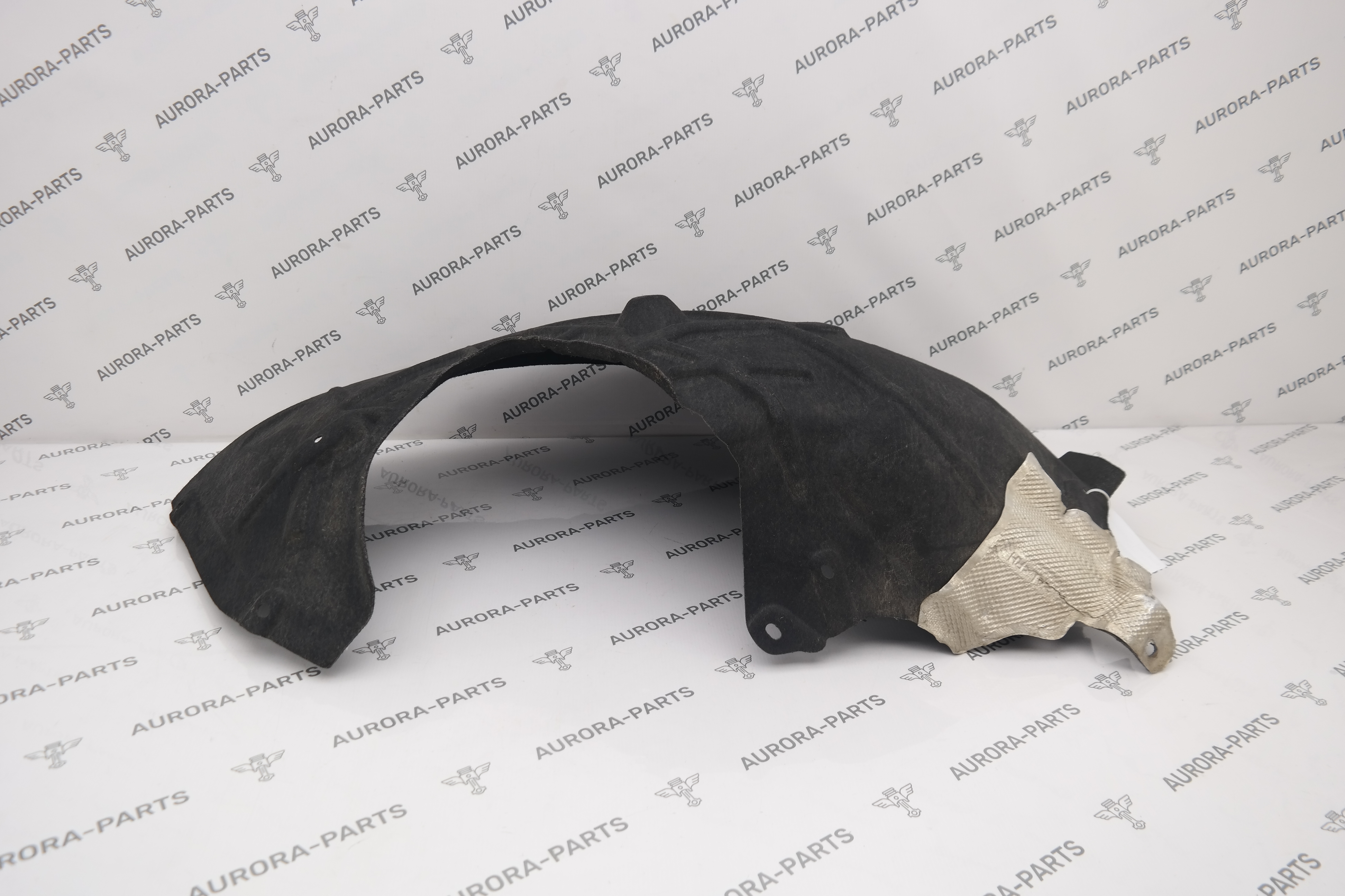 Подкрылок передний (задняя часть) RН Land Rover Defender