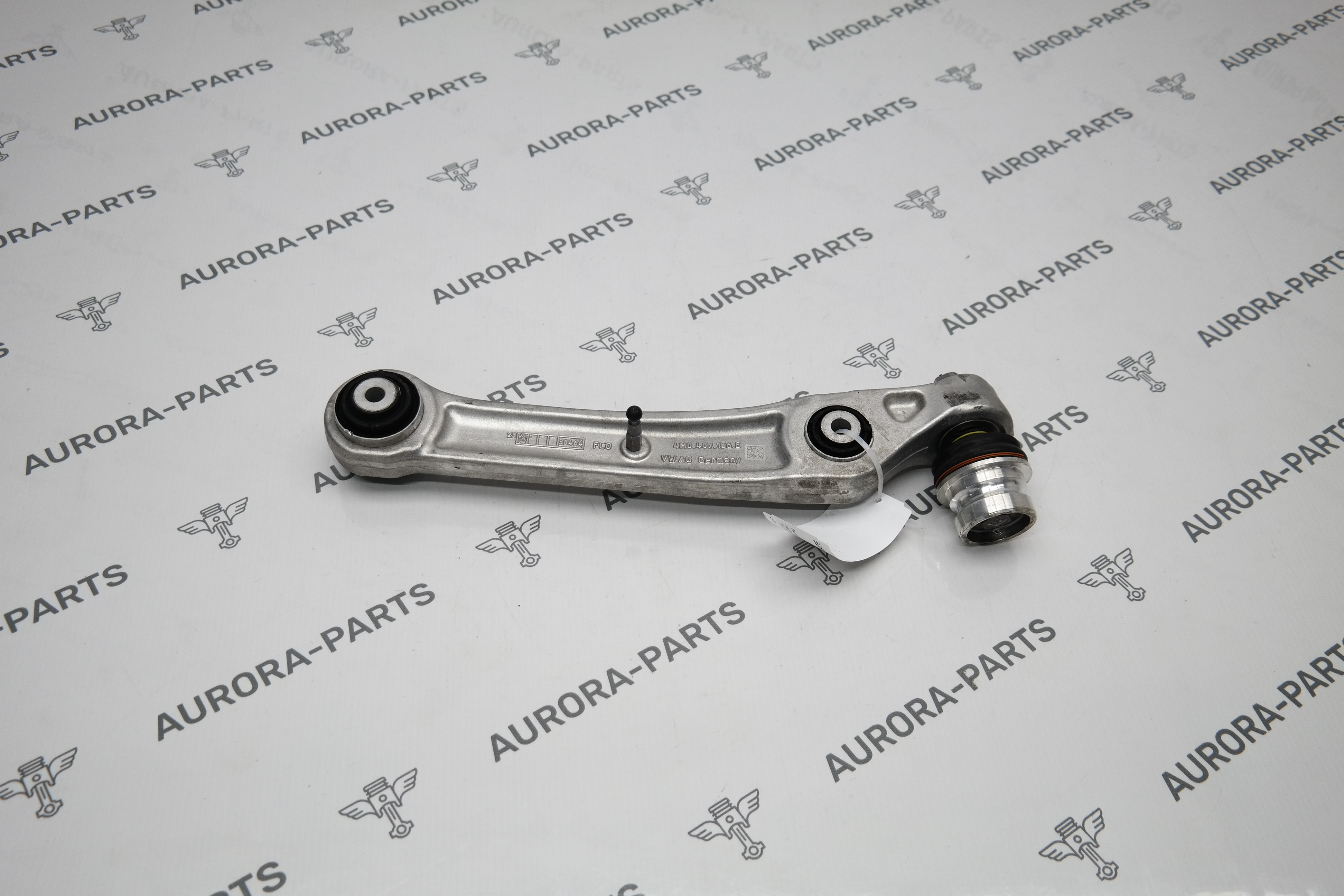 Рычаг несущий передней подвески RH (2024 год) Audi Q7