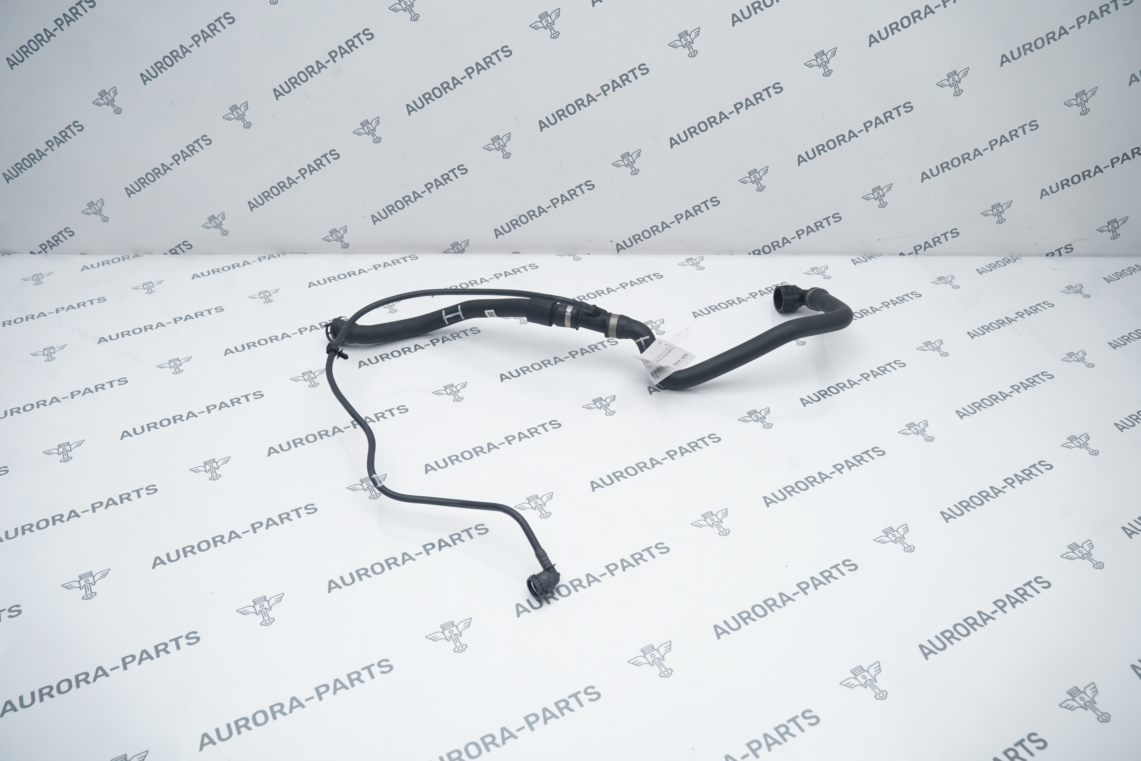 Патрубок системы охлаждения BMW X7