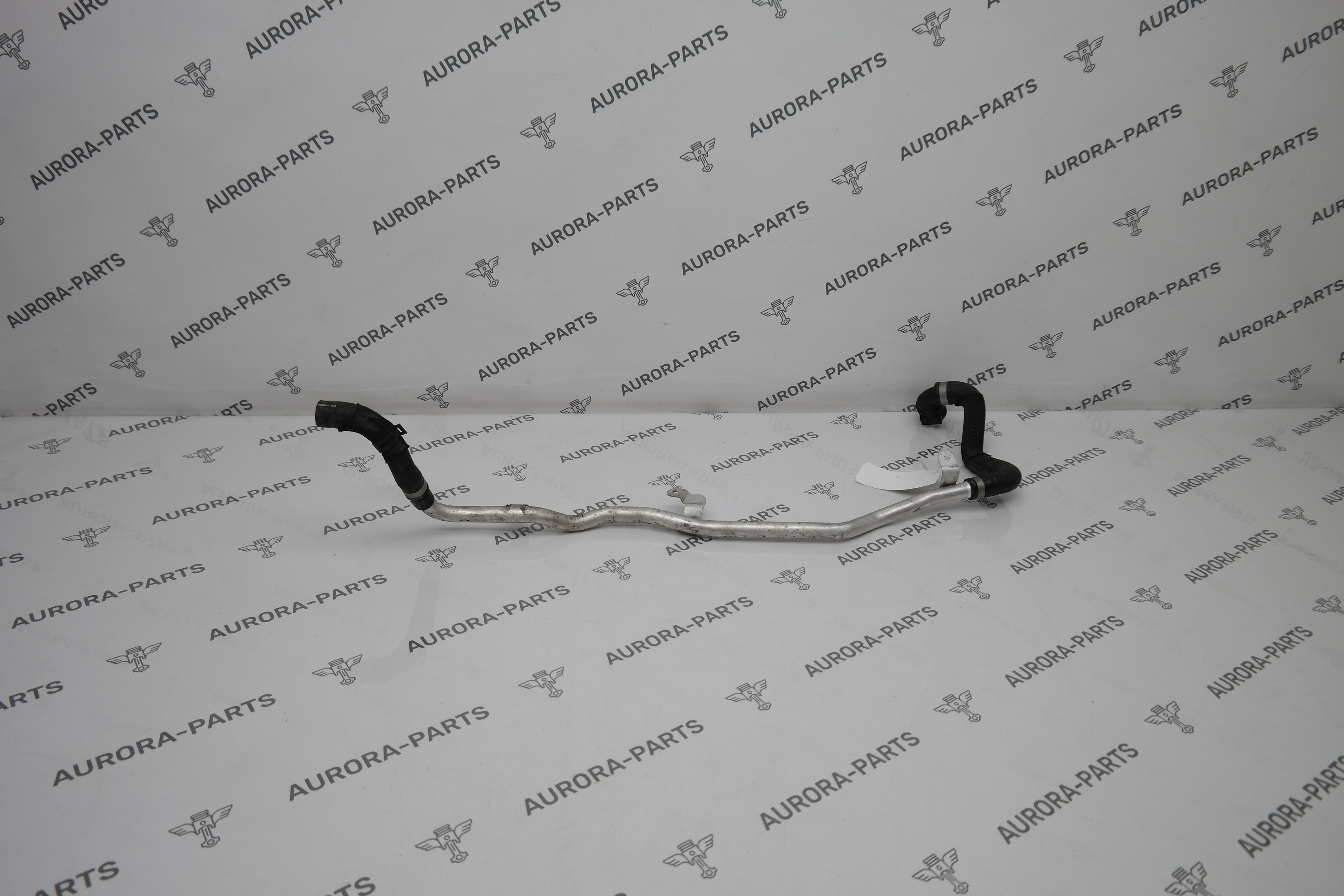 Трубка системы охлаждения BMW 3-Series