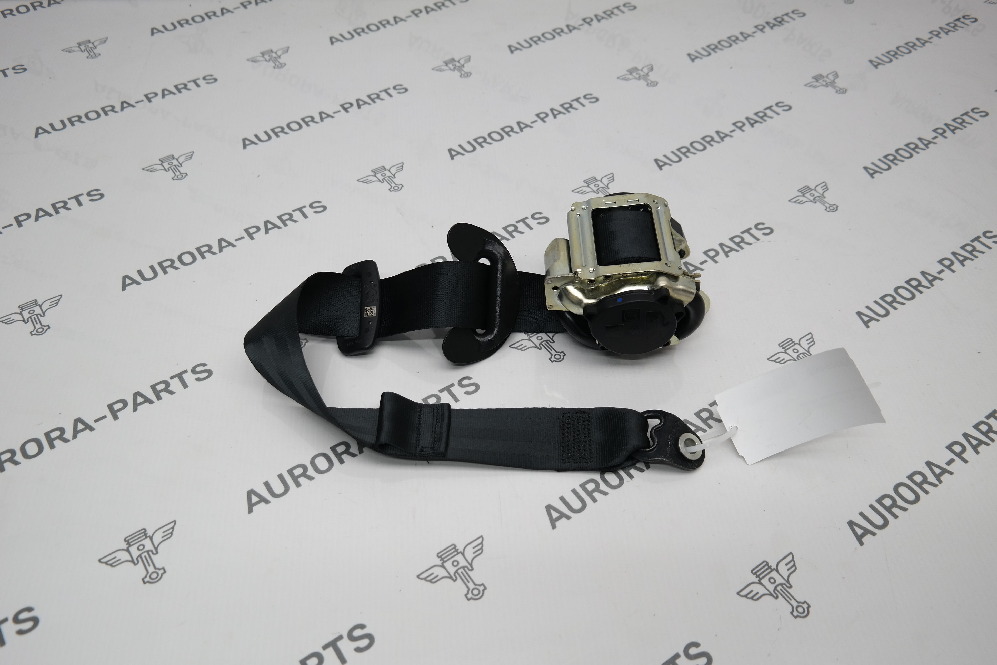 Ремень безопасности задний RН/LН Land Rover Defender