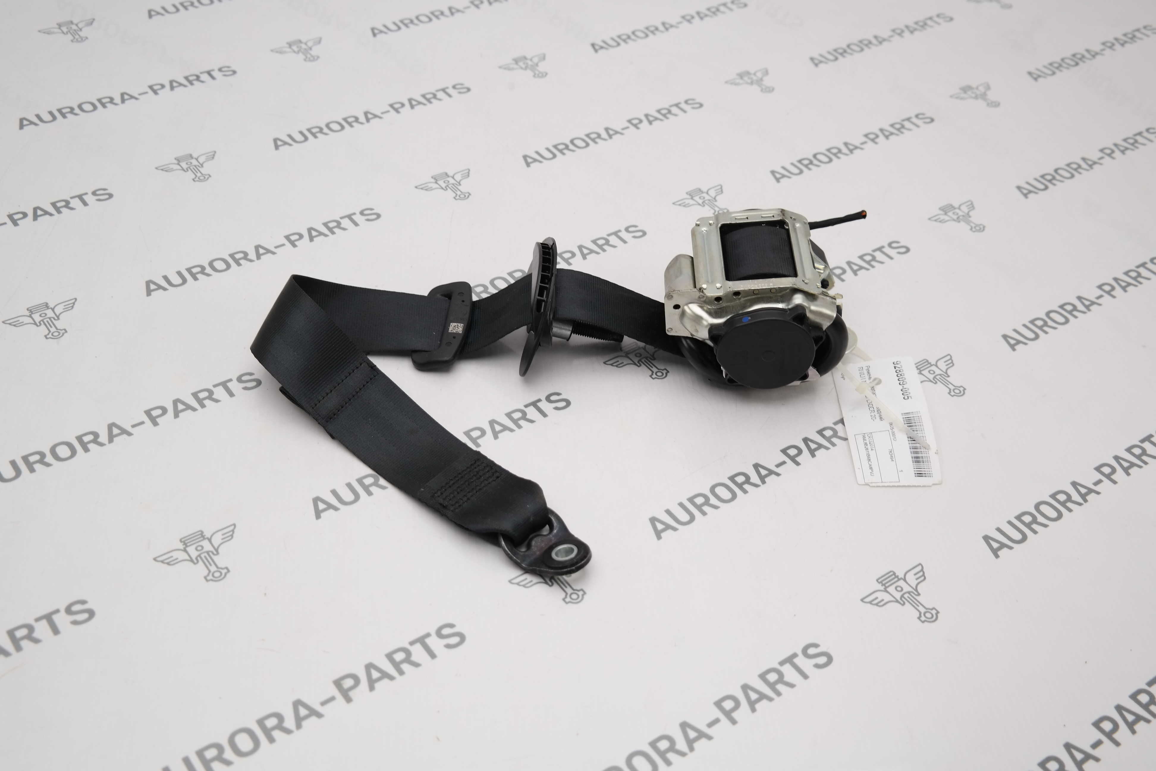 Ремень безопасности задний RН/LН Land Rover Defender