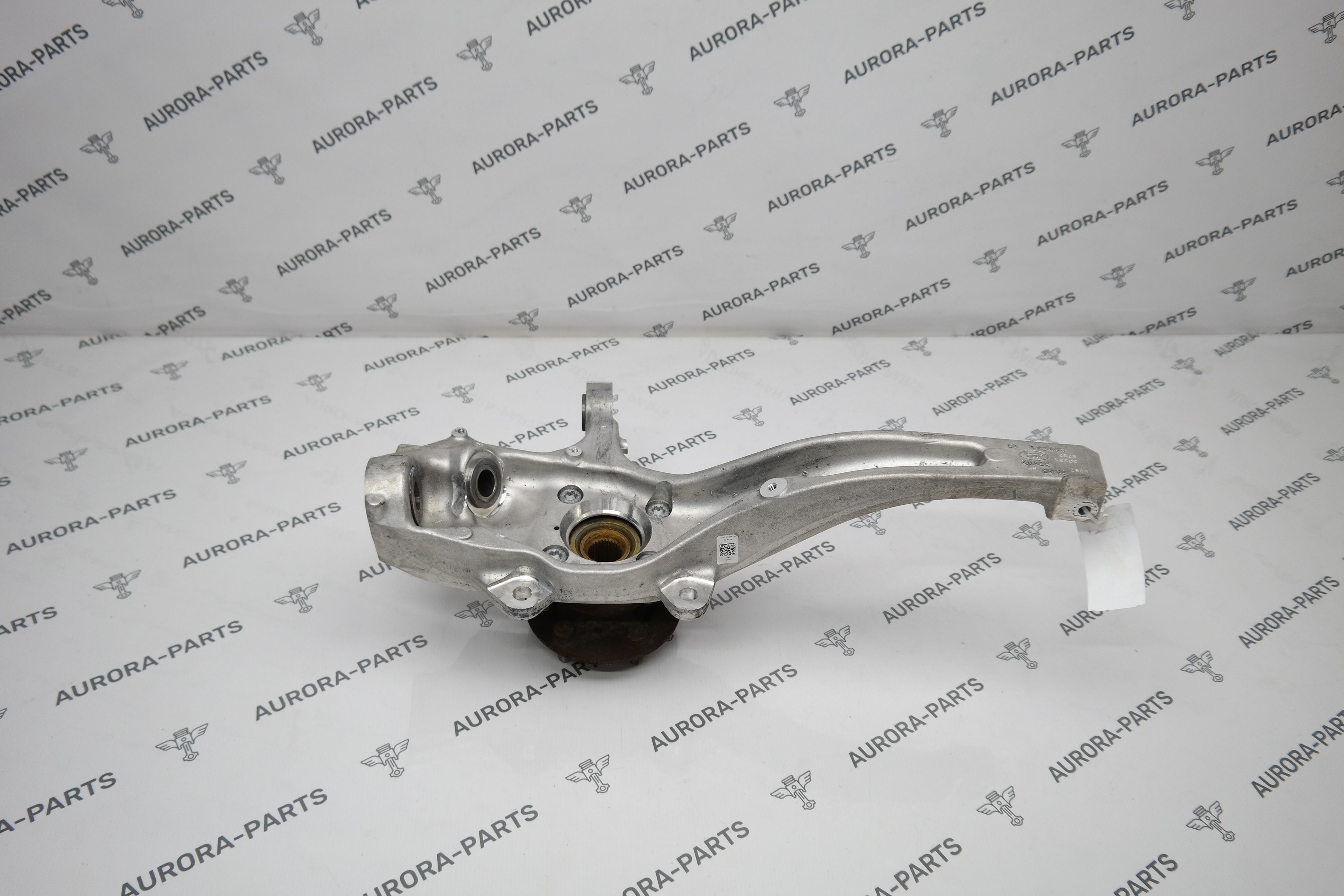 Кулак поворотный передний RН Land Rover Defender