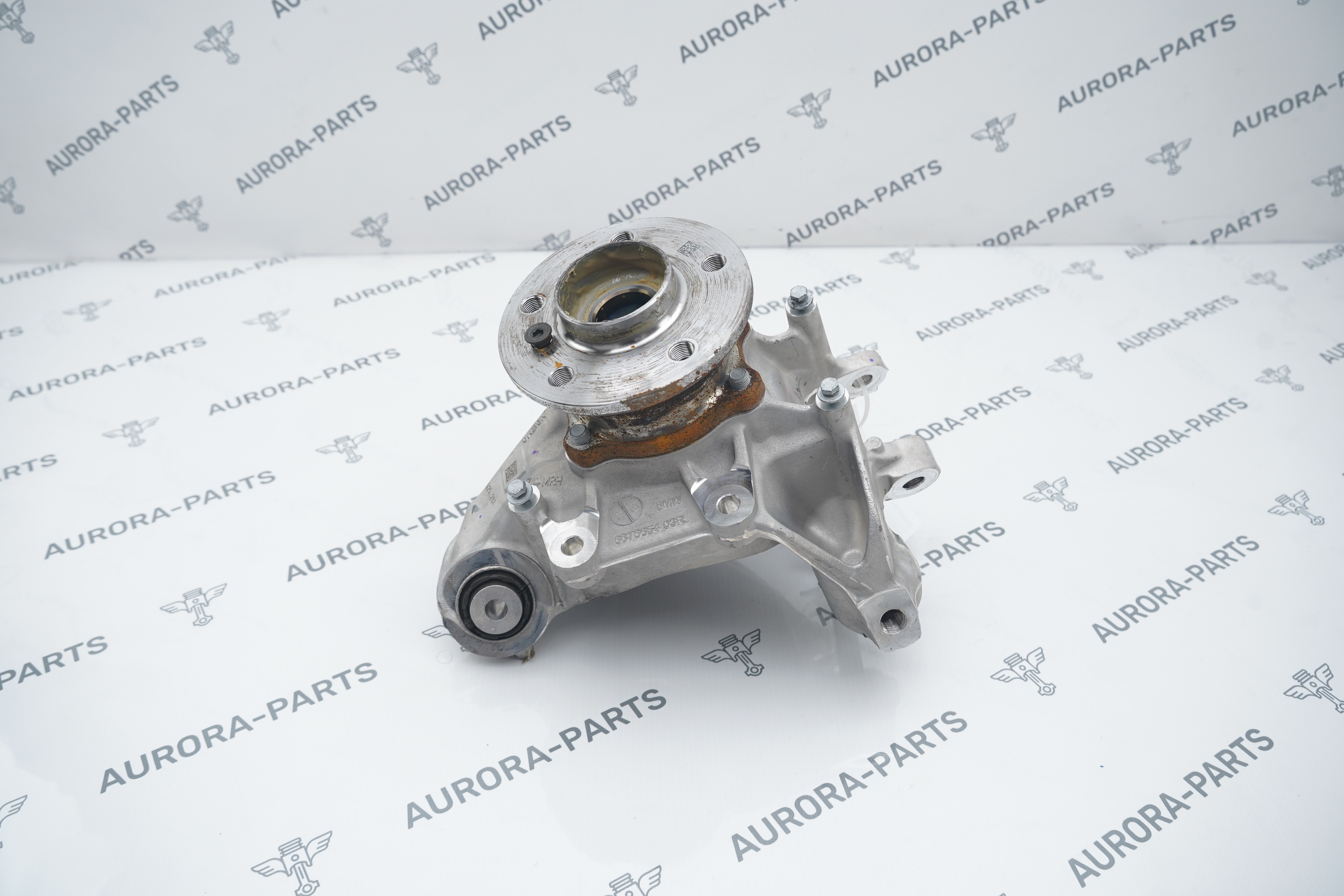 Кулак поворотный задней подвески в сборе со ступицей RH (2024г.) BMW X7