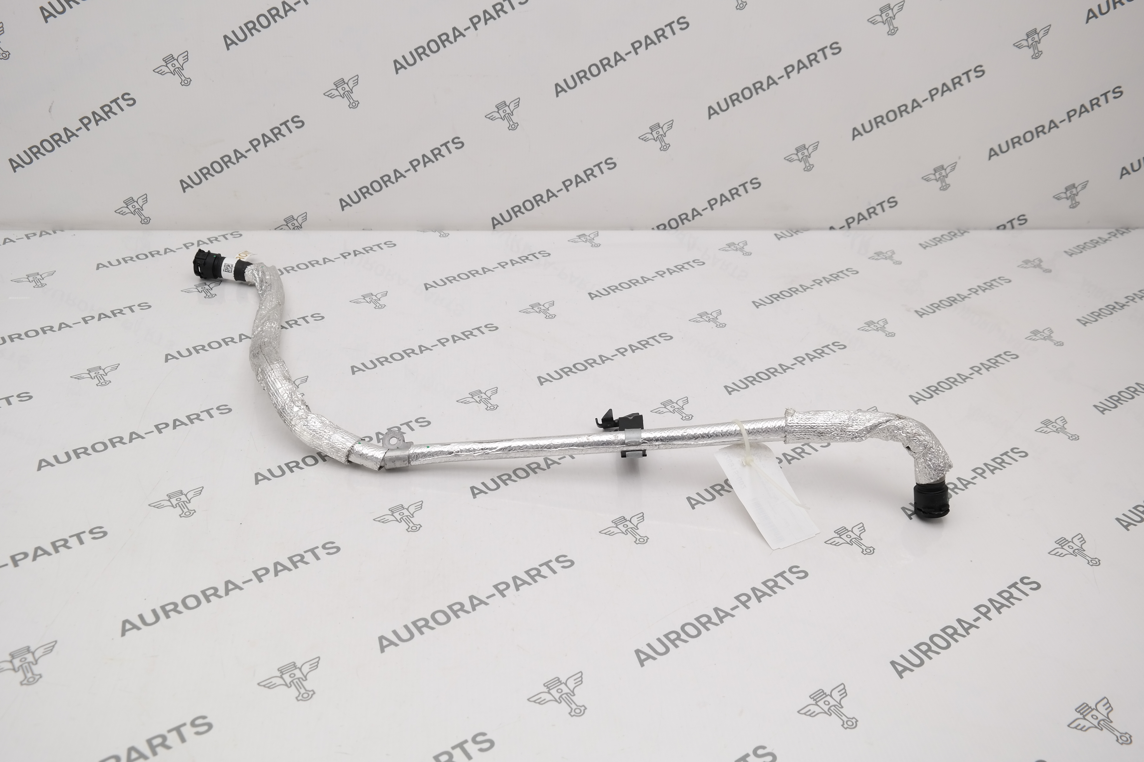 Трубка охлаждения зарядного устройства BMW X7