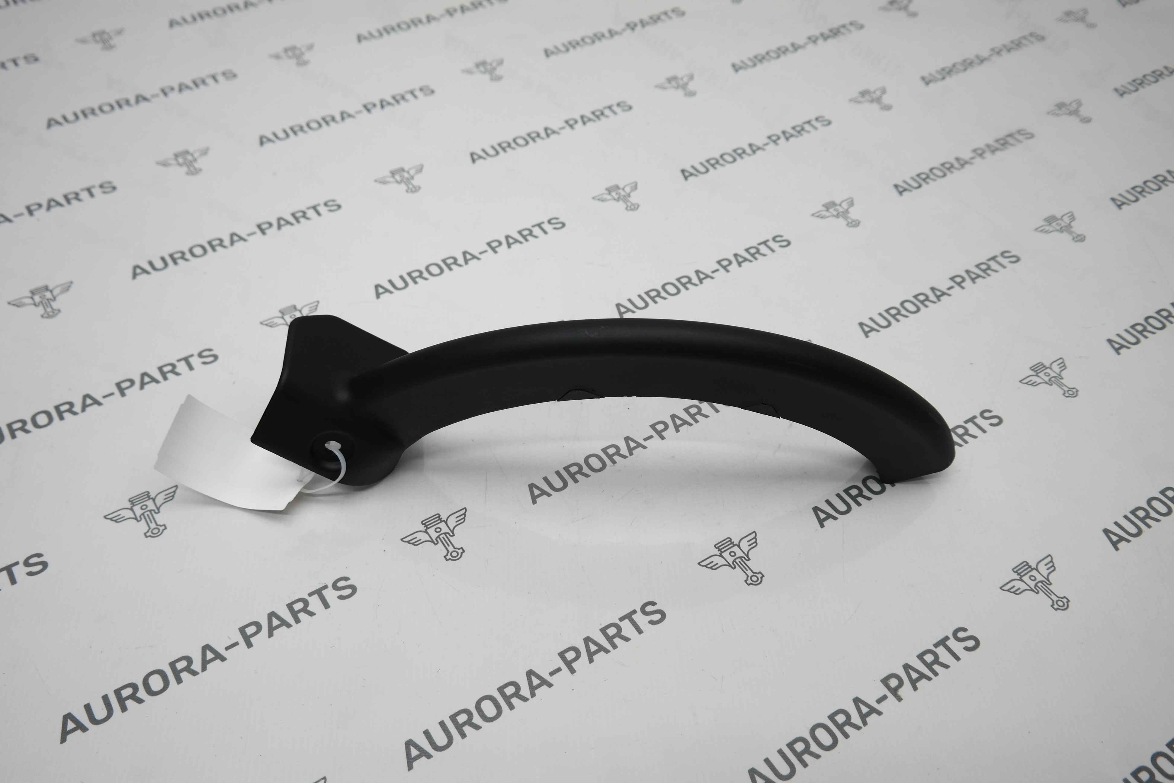 Накладка петли крышки багажника LH BMW 3-Series