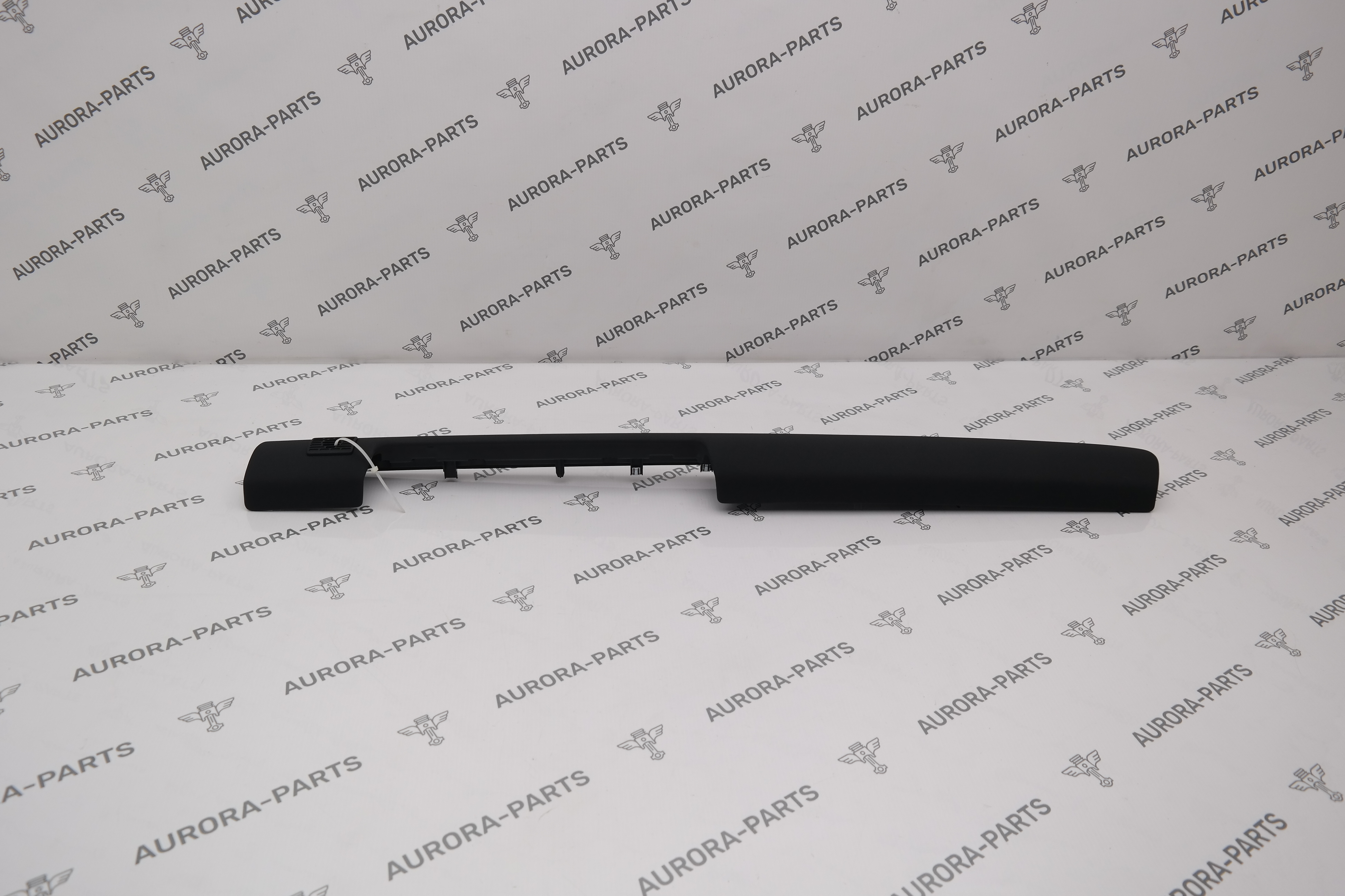 Молдинг торпеды  RН Land Rover Defender