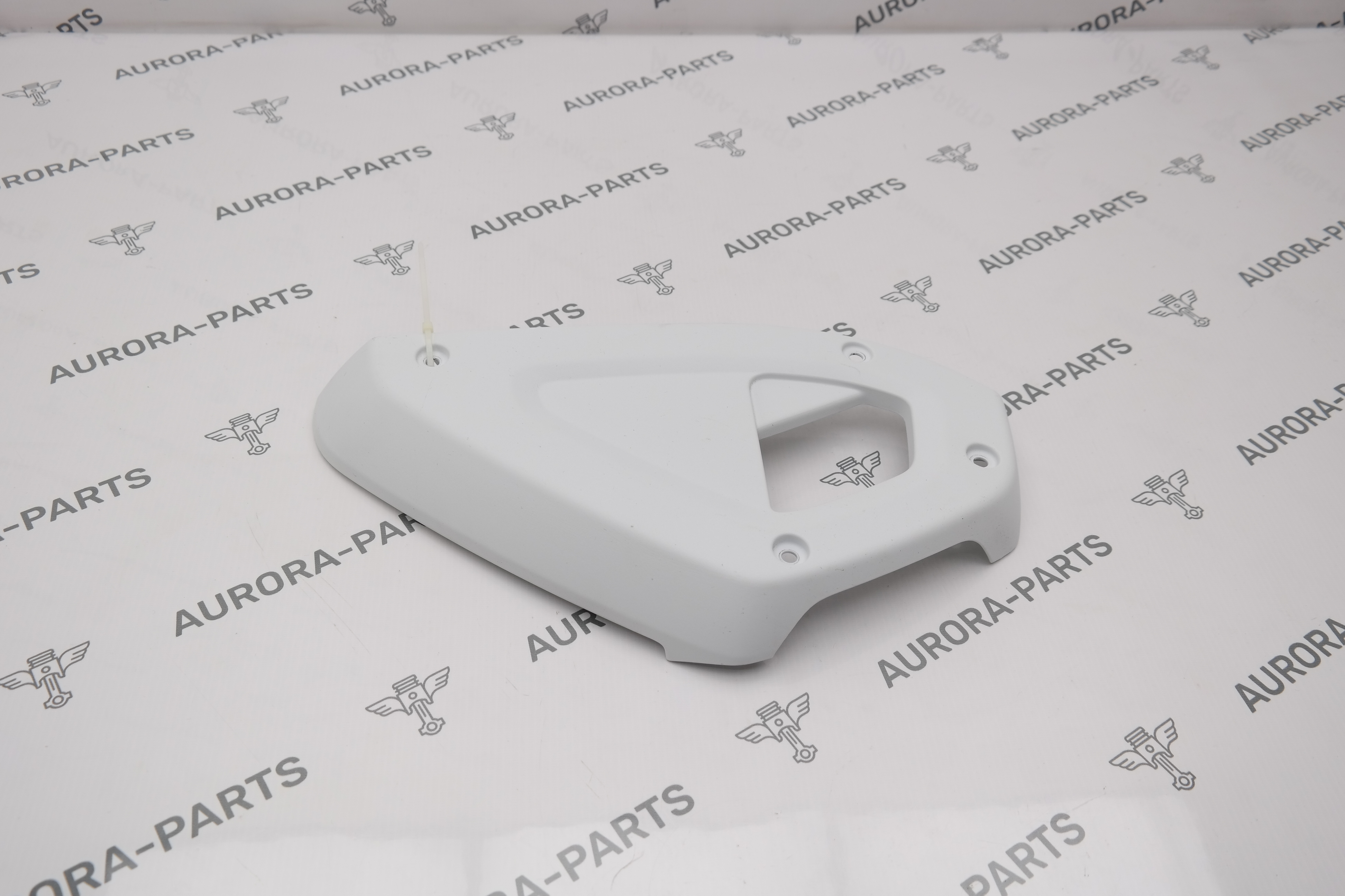 Накладка торпеды LН Land Rover Defender