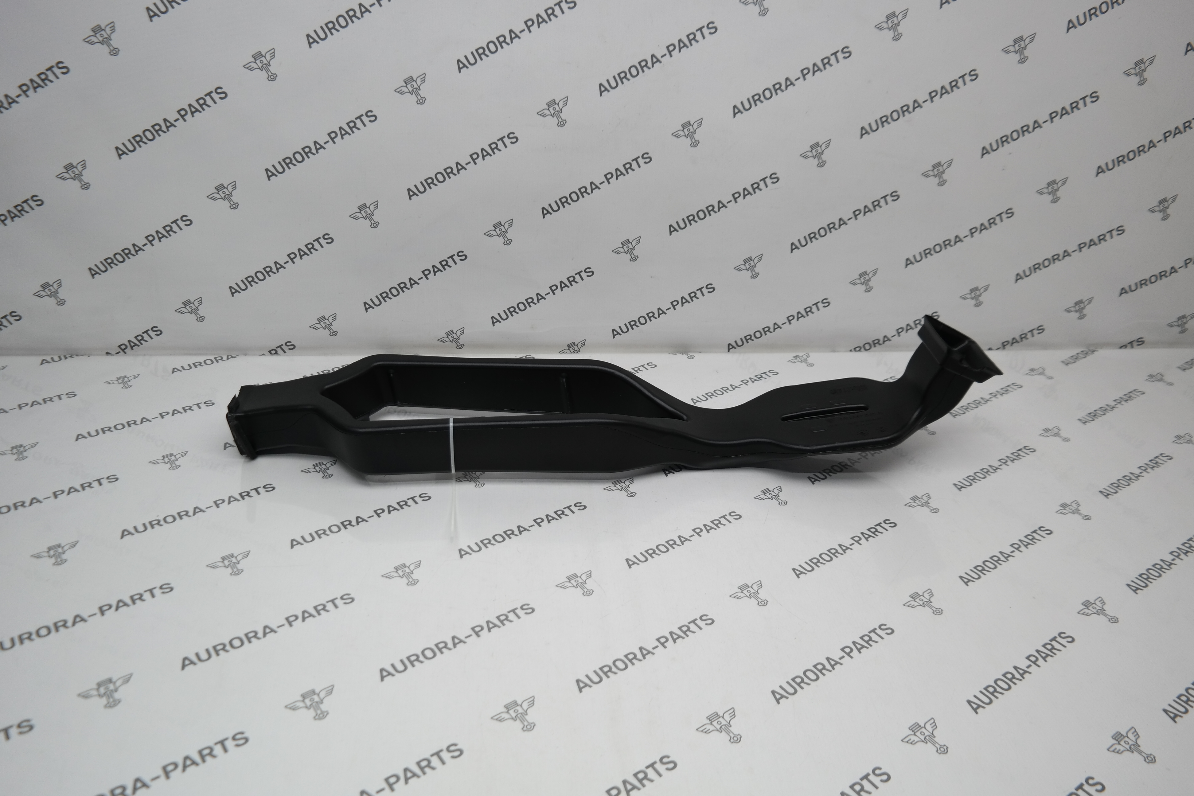 Воздуховод торпедо центральный Porsche Macan