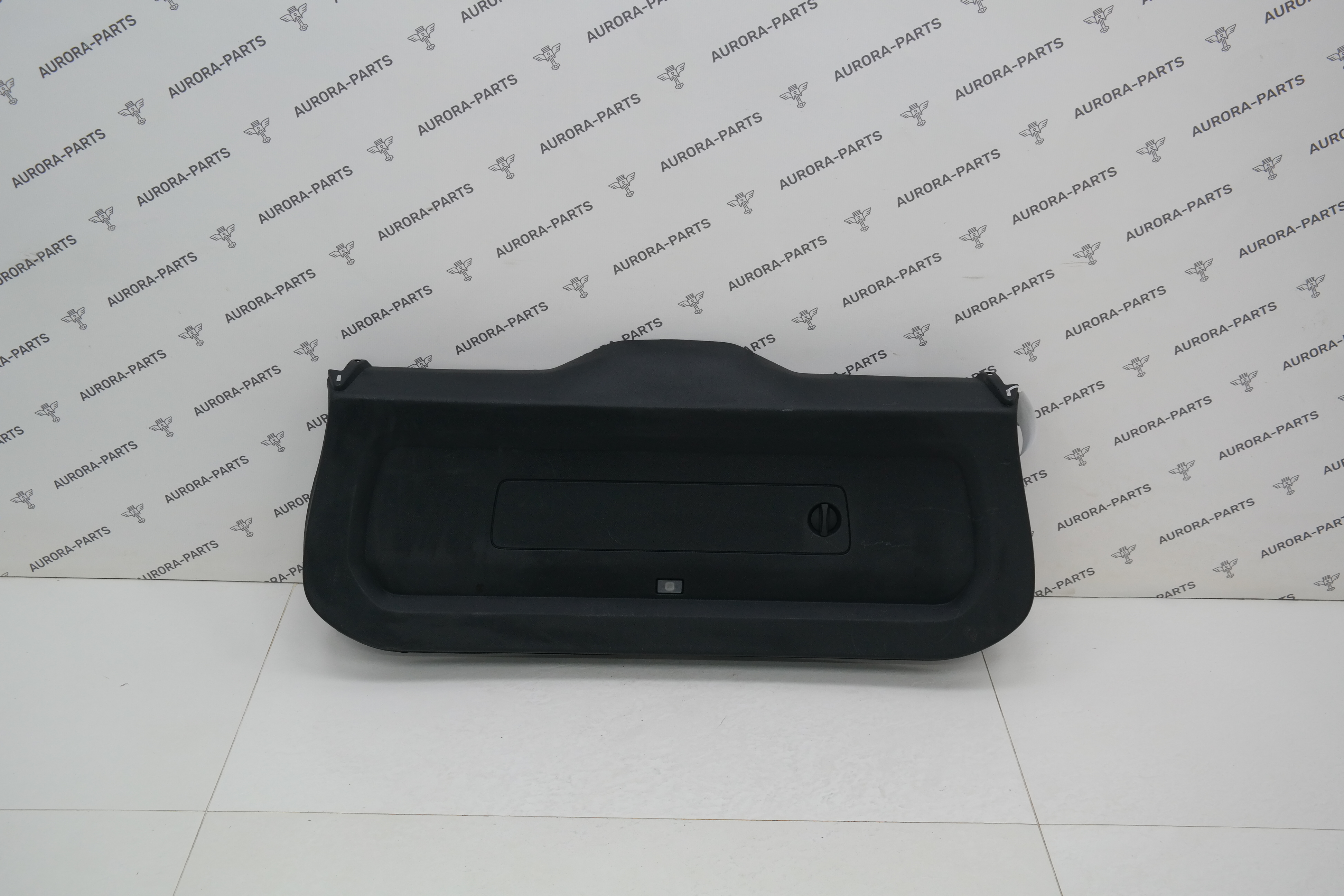 Обшивка крышки багажника Volvo XC90