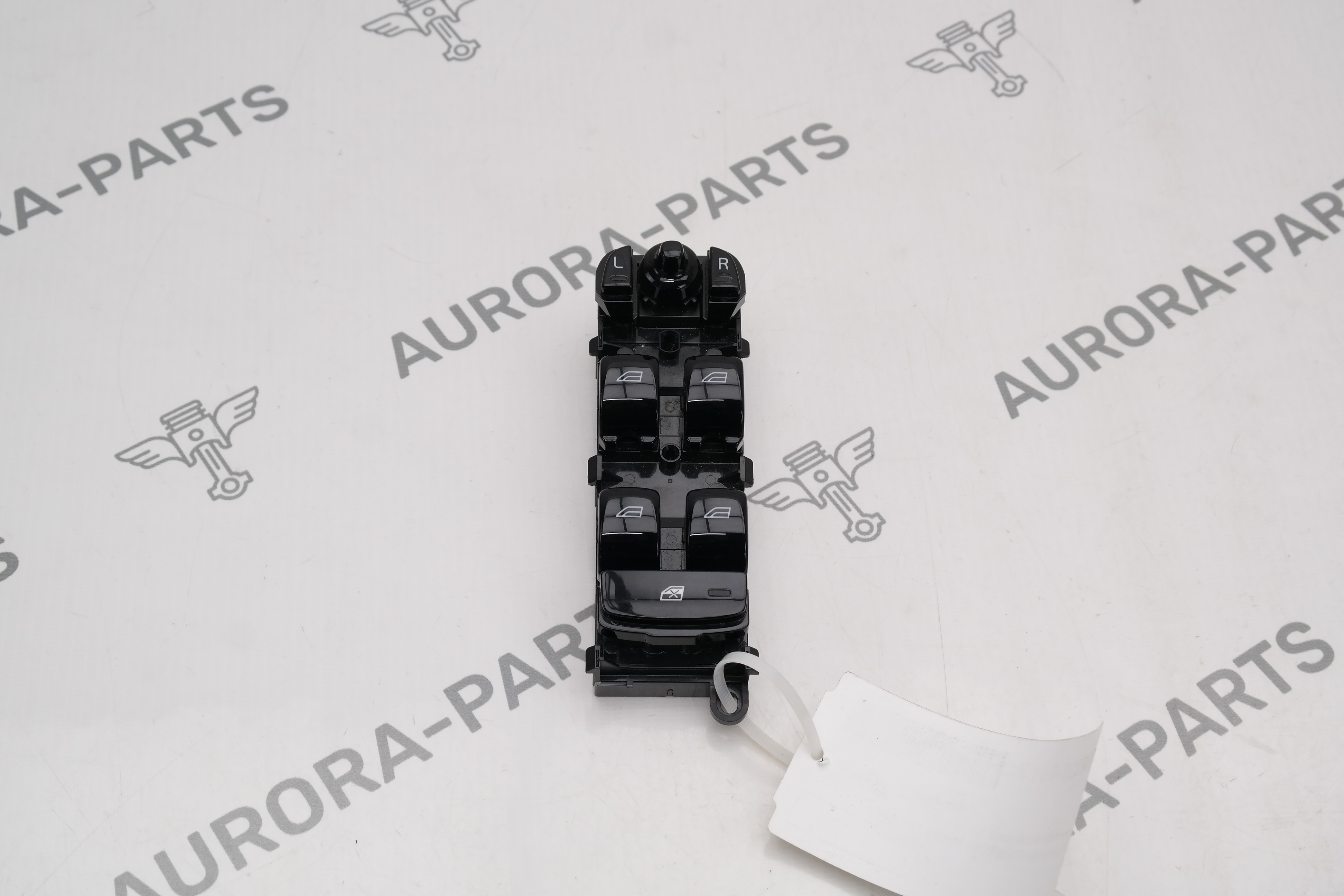 Блок кнопок управления стеклоподъемниками Volvo XC90