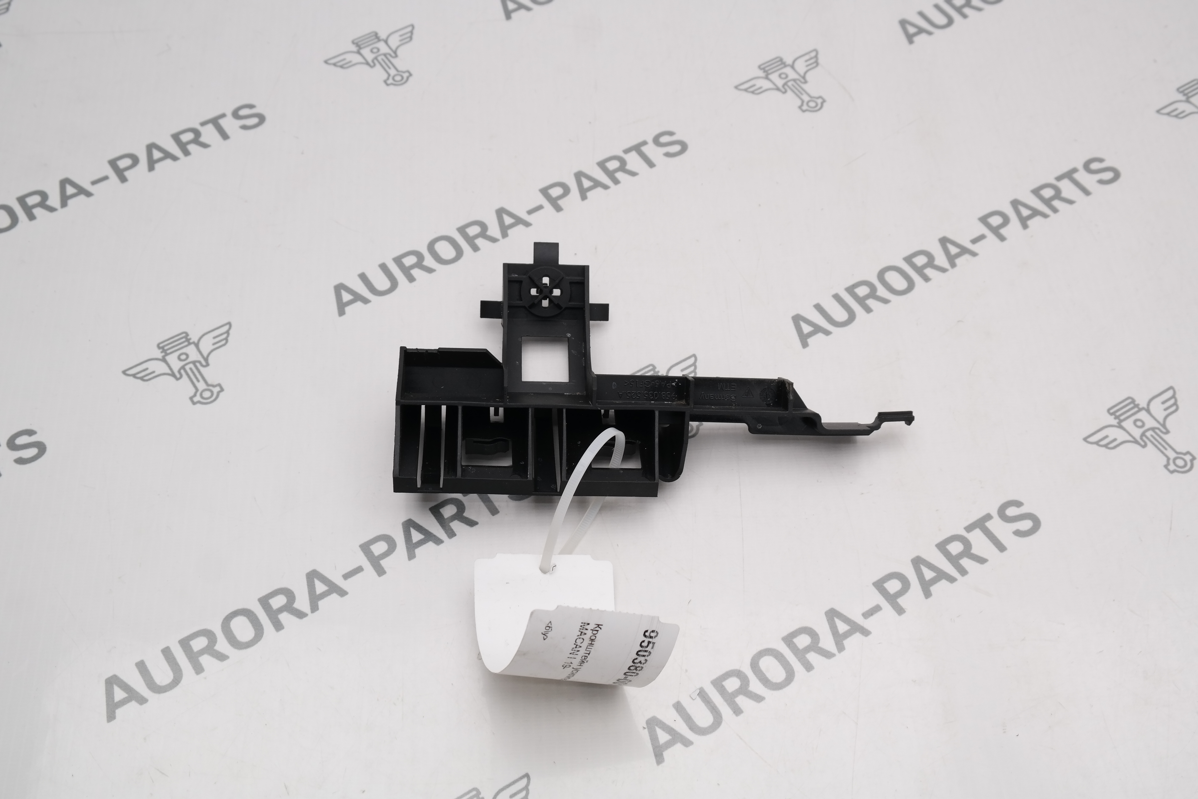 Кронштейн усилителя антенны Porsche Macan