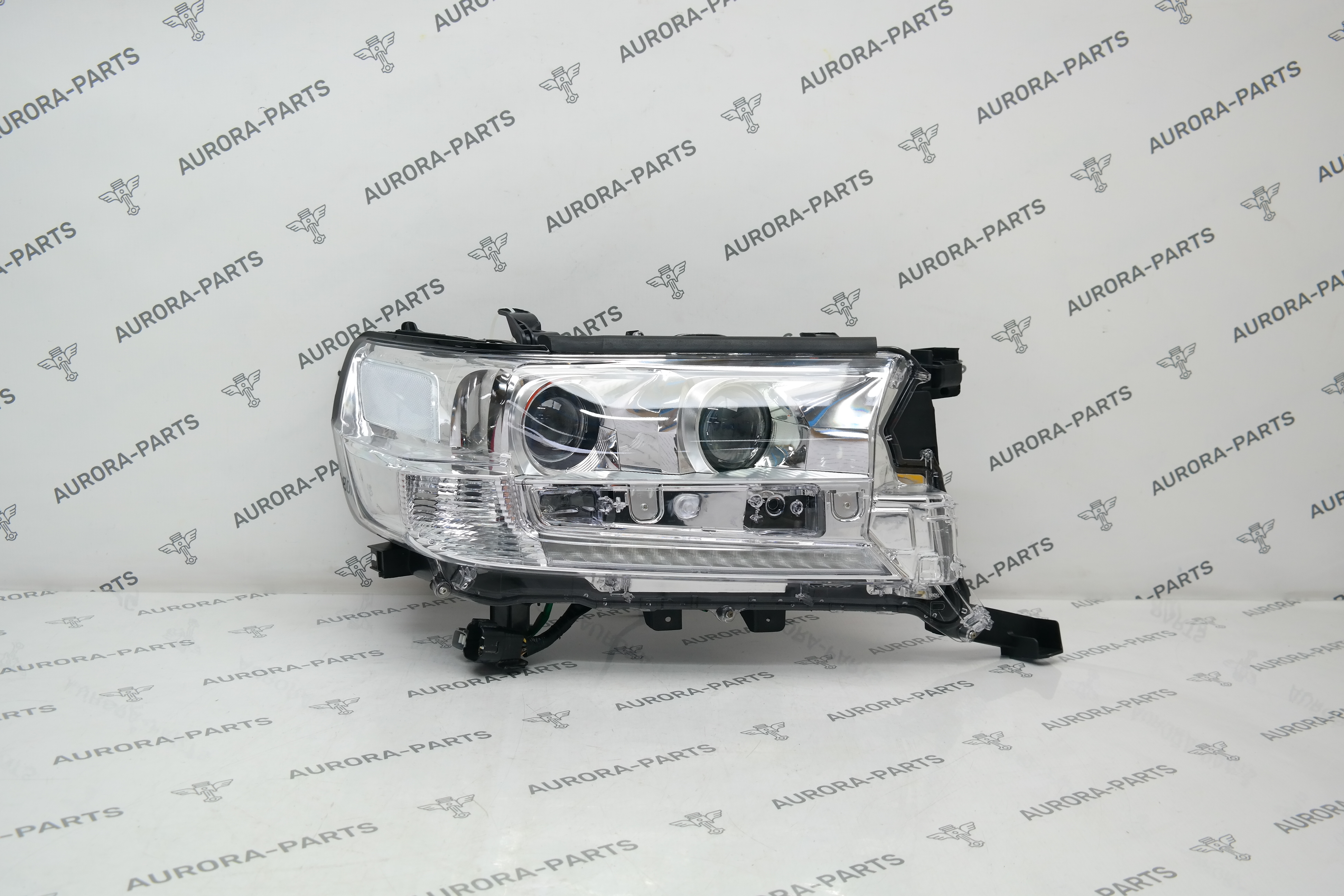 Фара LED + галоген хром в сборе RH Toyota Land Cruiser
