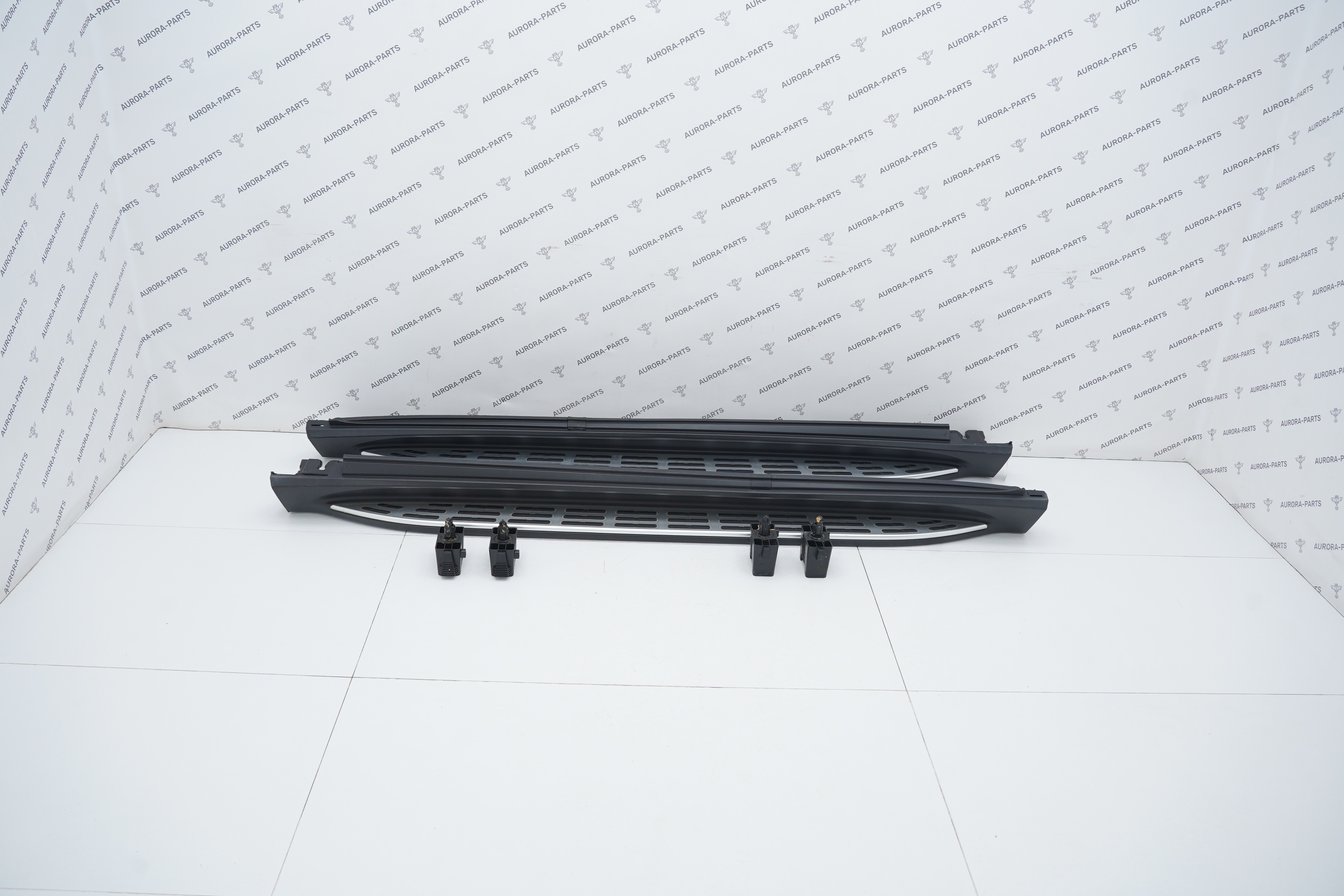 Комплект наружних порогов с подсветкой Mercedes ML/GLE