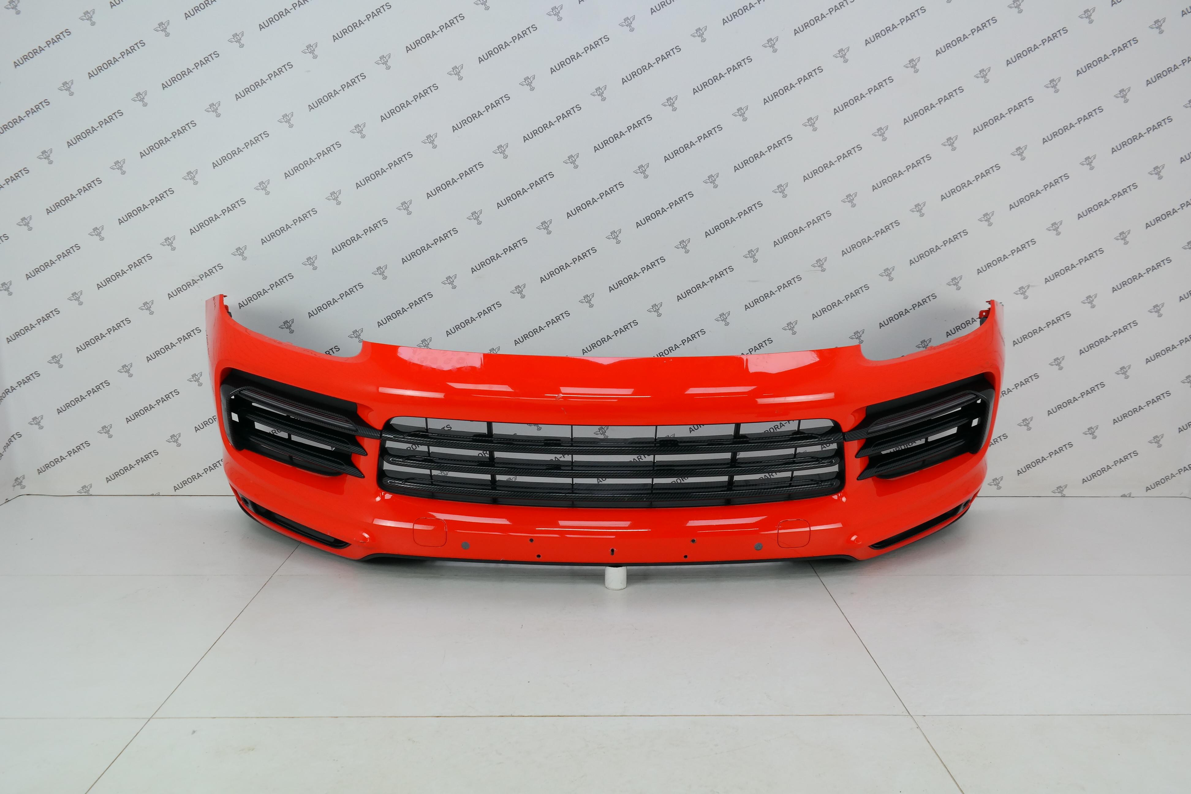 Бампер передний в сборе без парктроников (Накладки под карбон) Porsche Cayenne