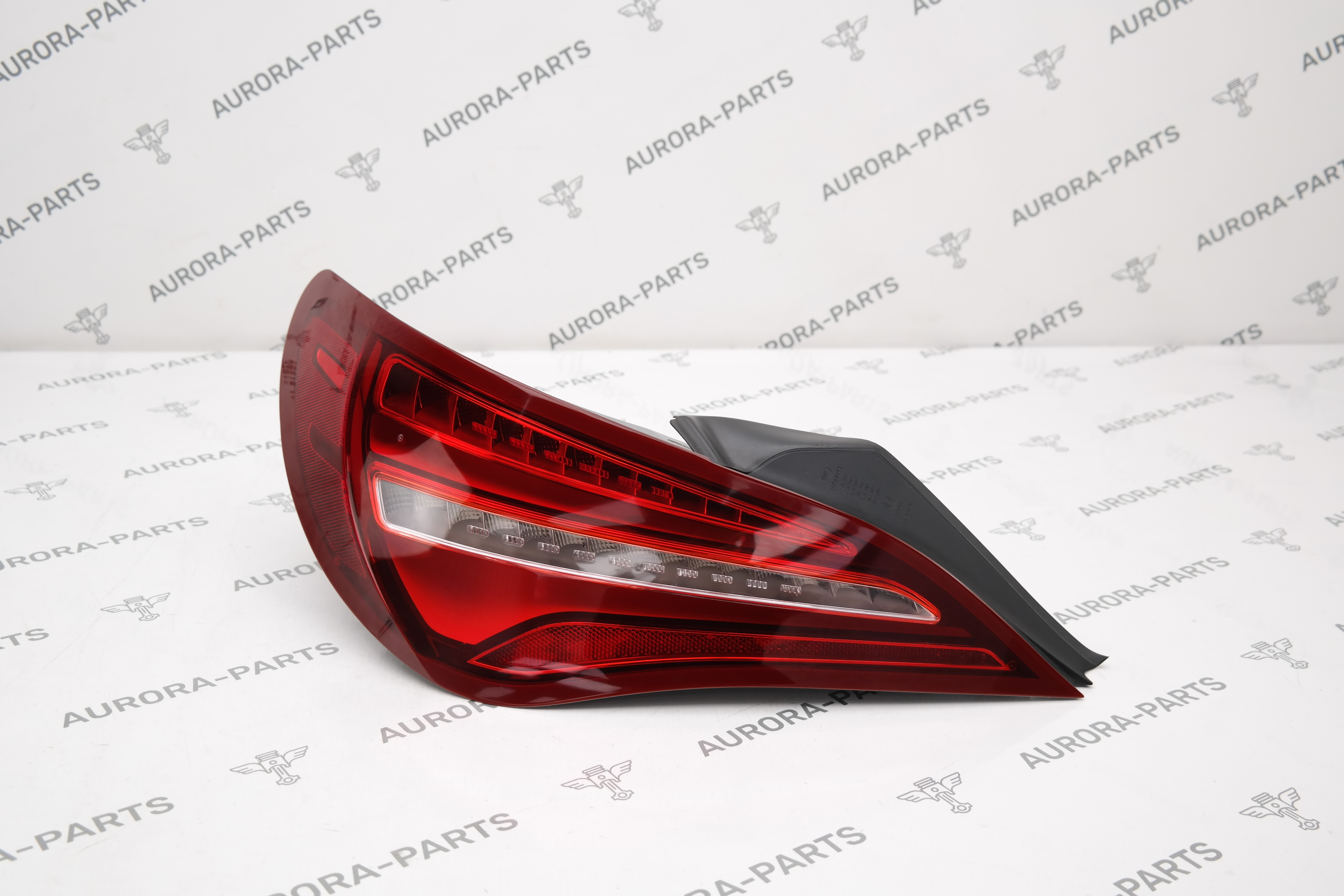 Фонарь задний LH Mercedes CLA