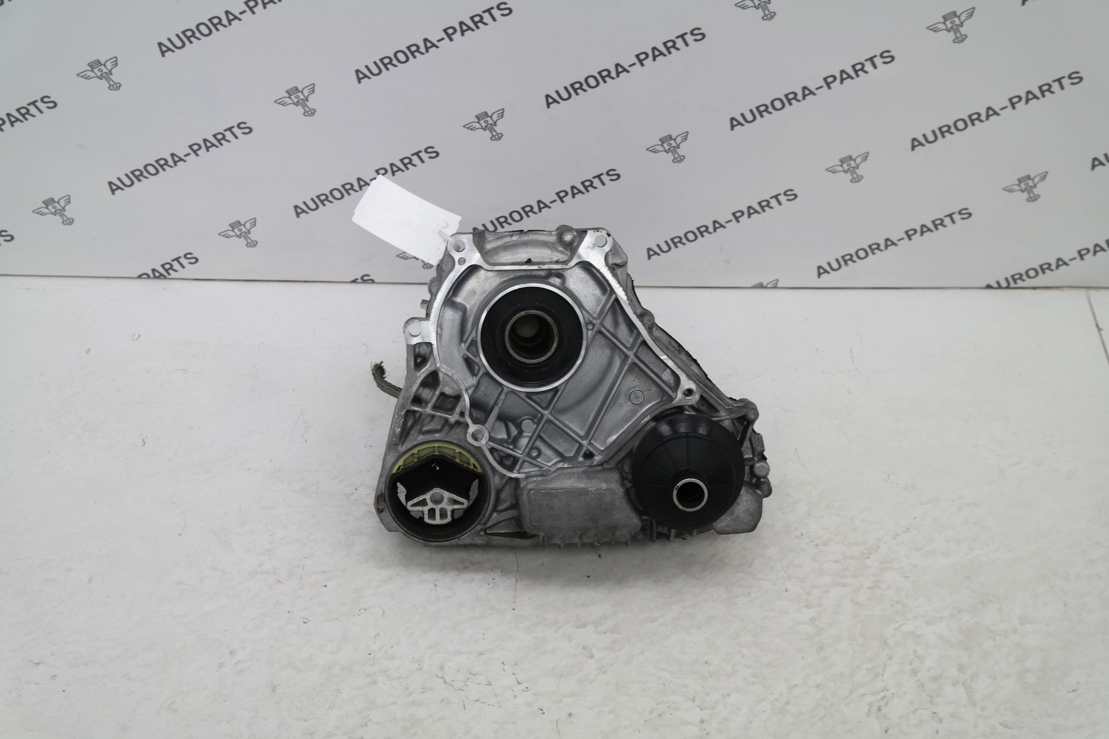 Коробка раздаточная BMW 5-Series