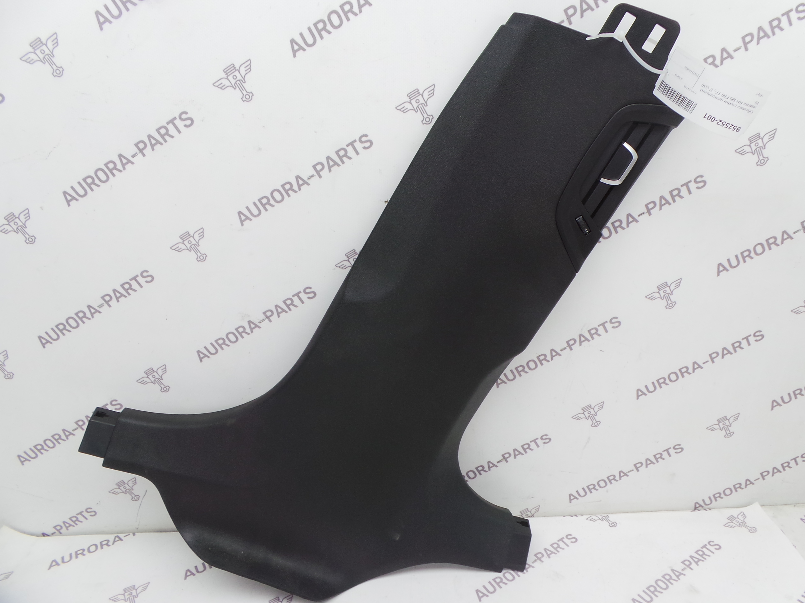 Обшивка стойки центральной нижняя RH BMW 5-Series