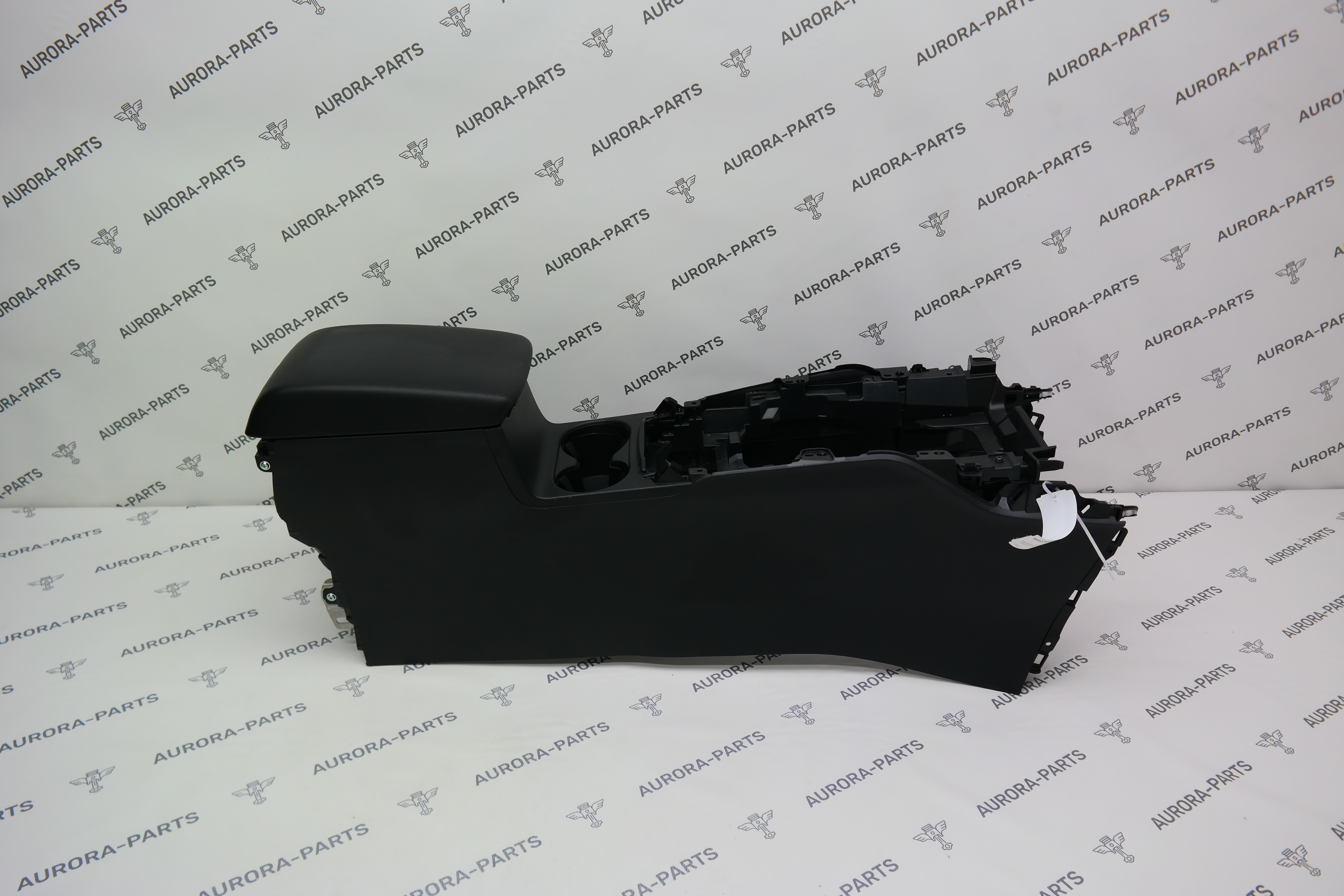 Консоль центральная с подлокотником Mazda CX-5