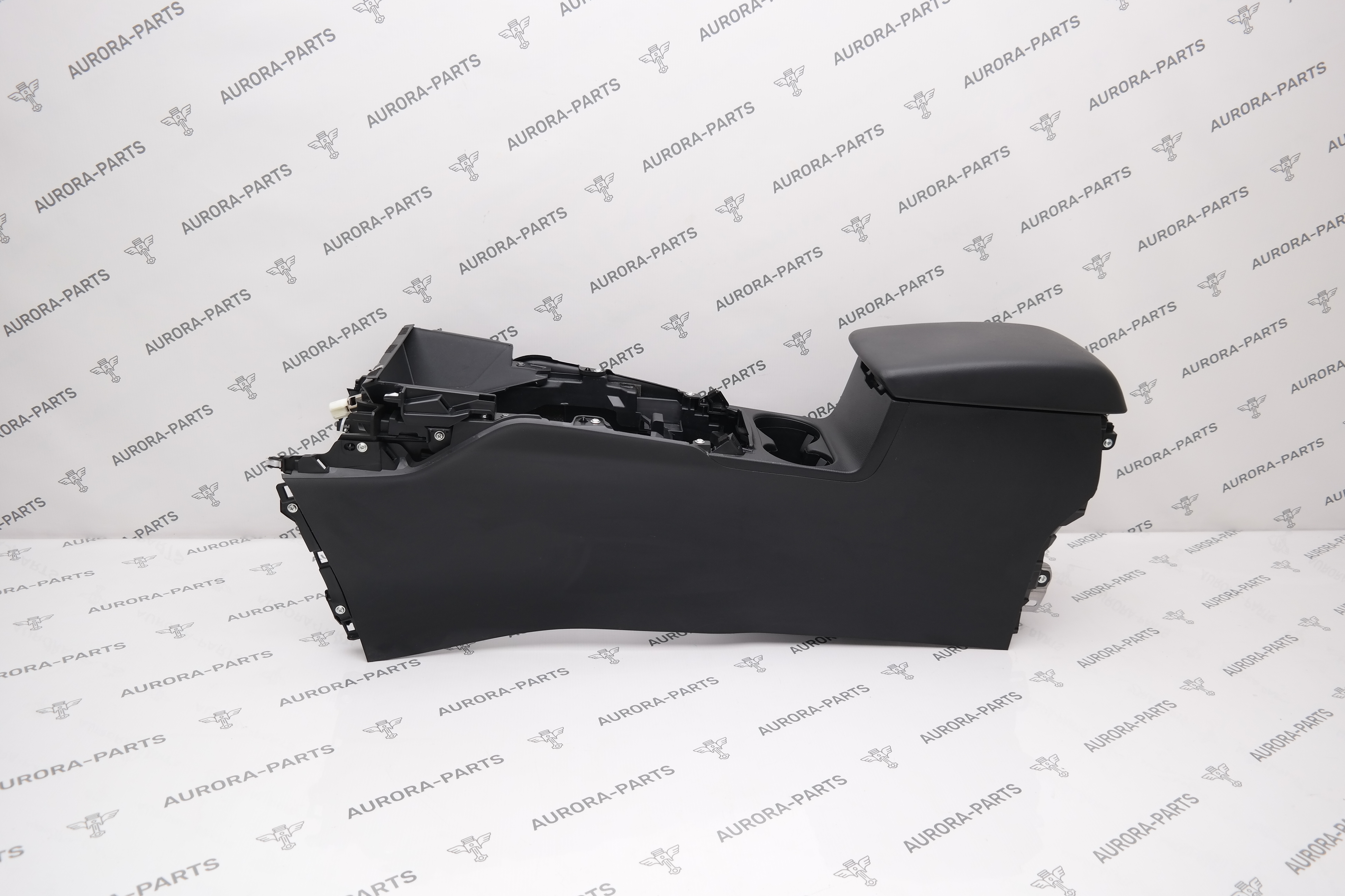 Консоль центральная с подлокотником Mazda CX-5