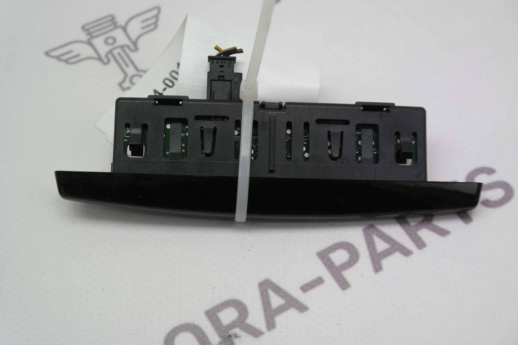 Дисплей парктроника Mercedes E-Klasse