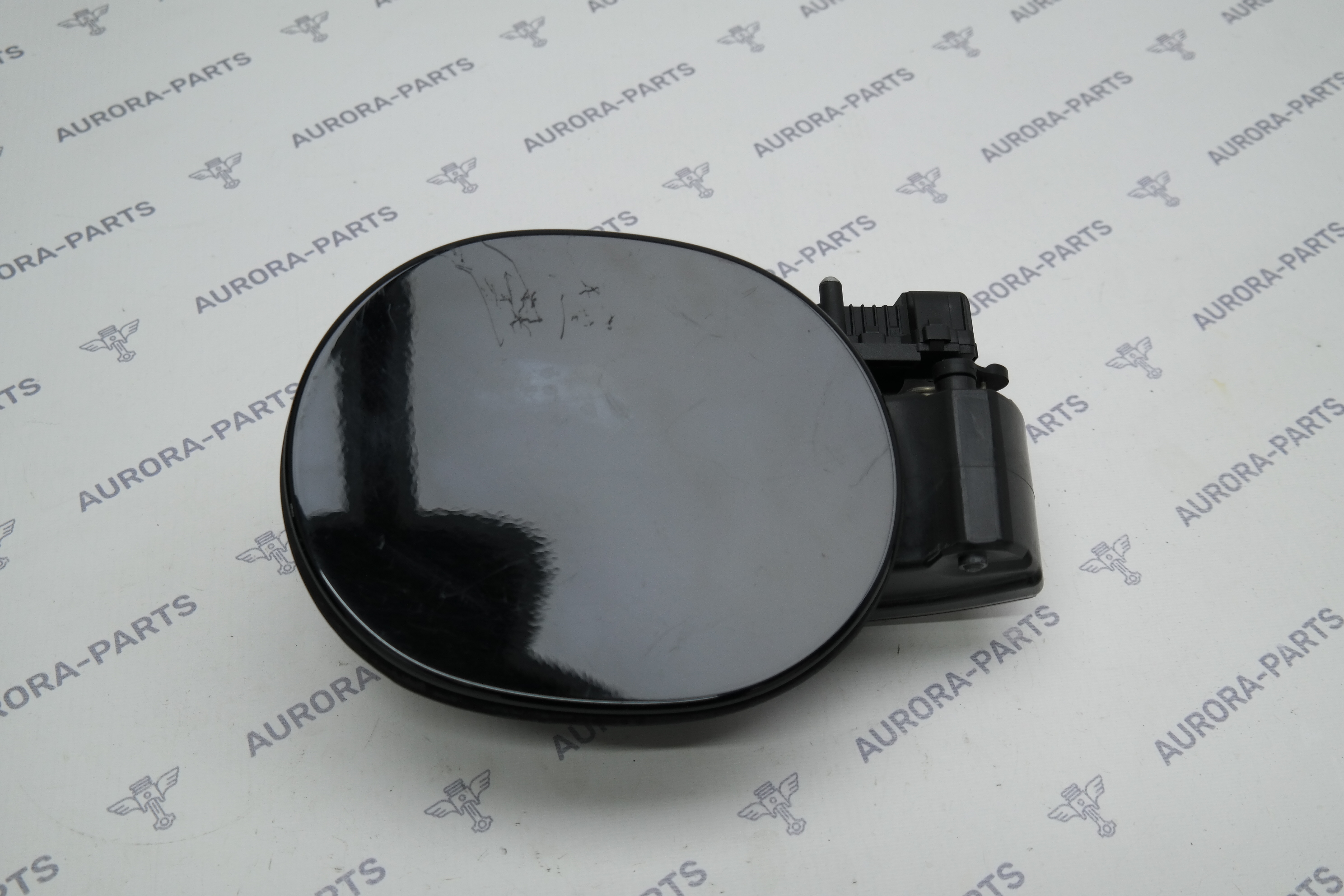 Лючок топливного бака в сборе с корпусом Land Rover Range Rover Sport