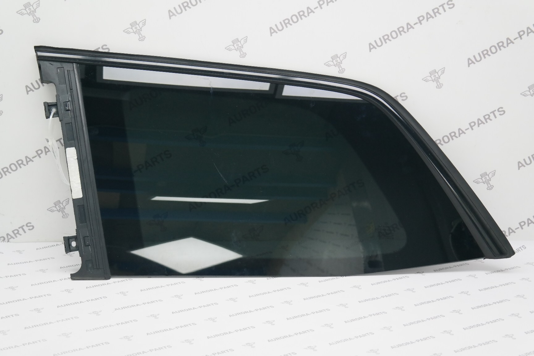 Форточка задней части кузова выдвижная LH Mercedes GL/GLS