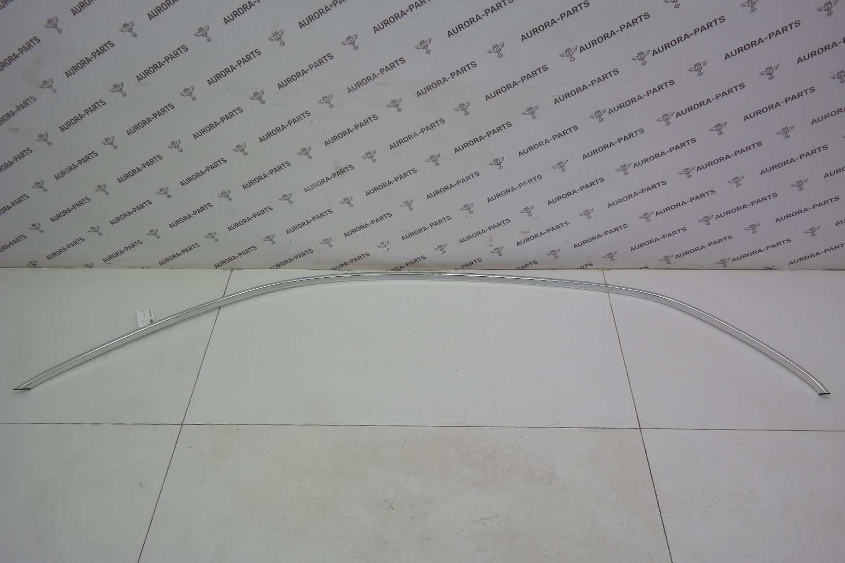 Молдинг крыши LH Mercedes E-Klasse