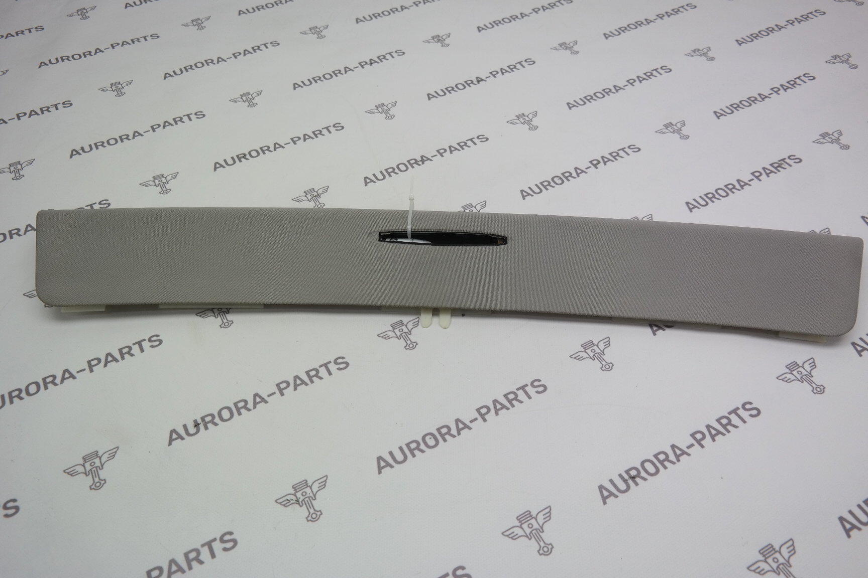 Обшивка потолка задняя Mercedes E-Klasse 