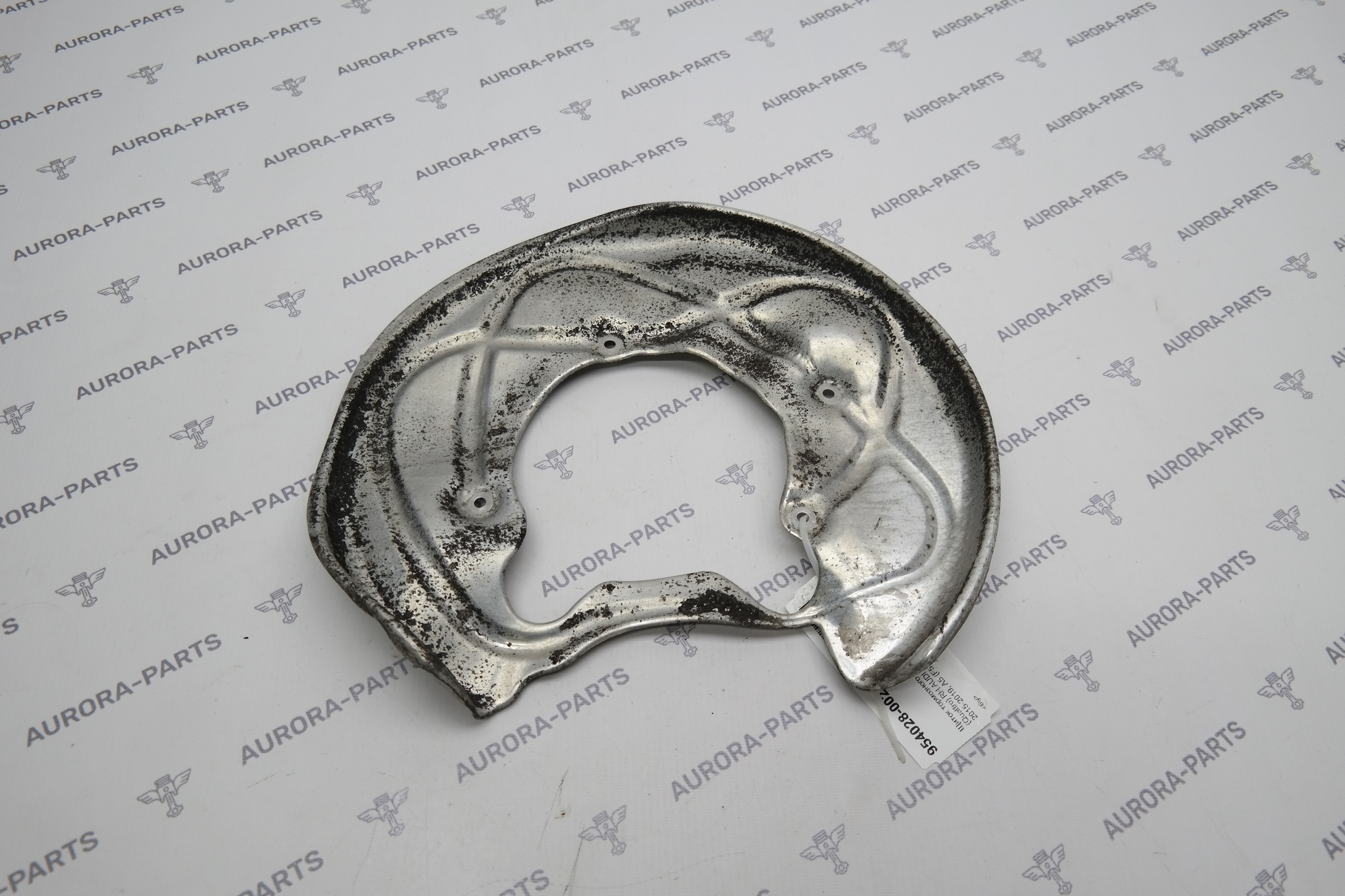 Щиток тормозного диска задний (Quattro) RH Audi A4