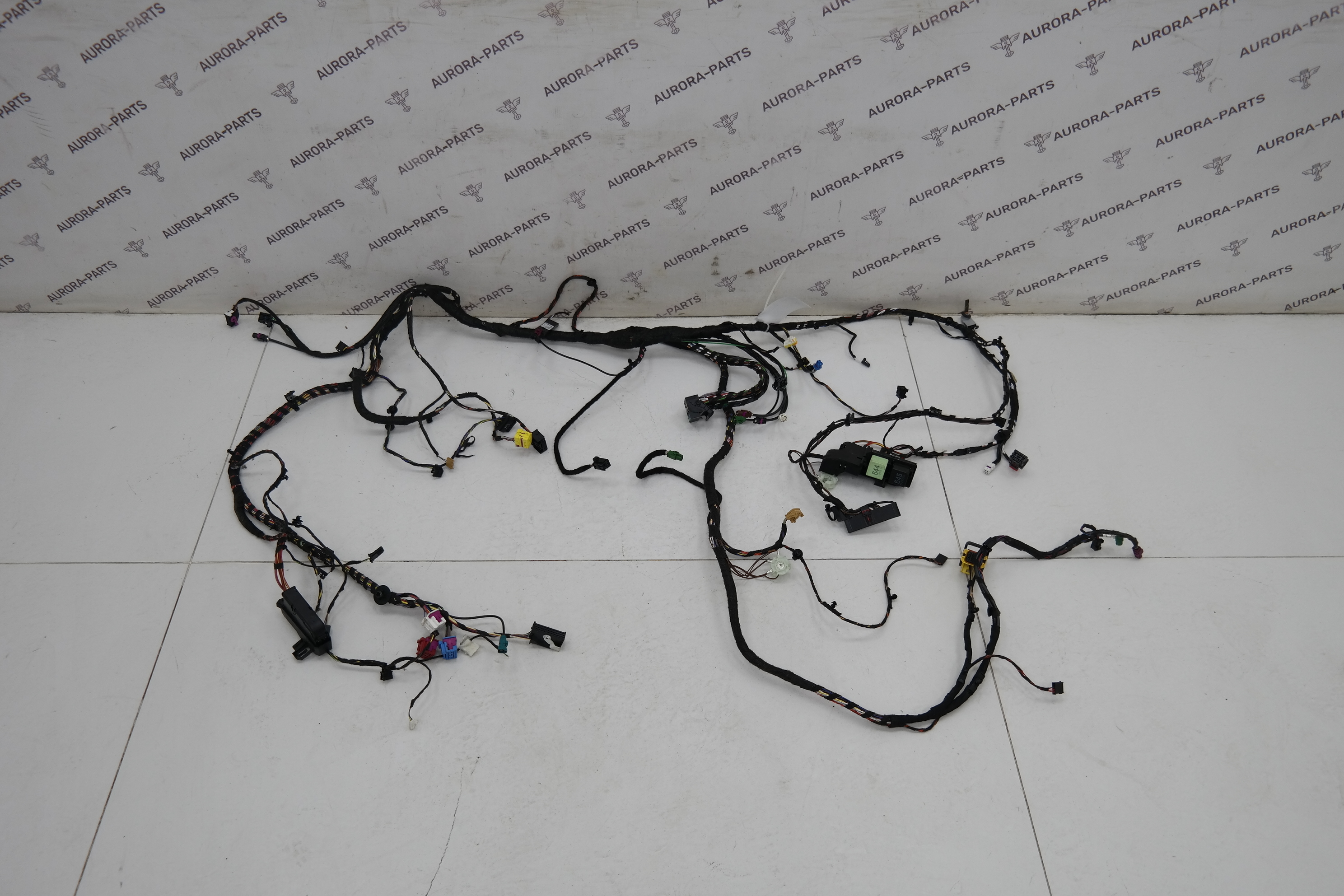 Жгут проводов под торпедой Audi A4