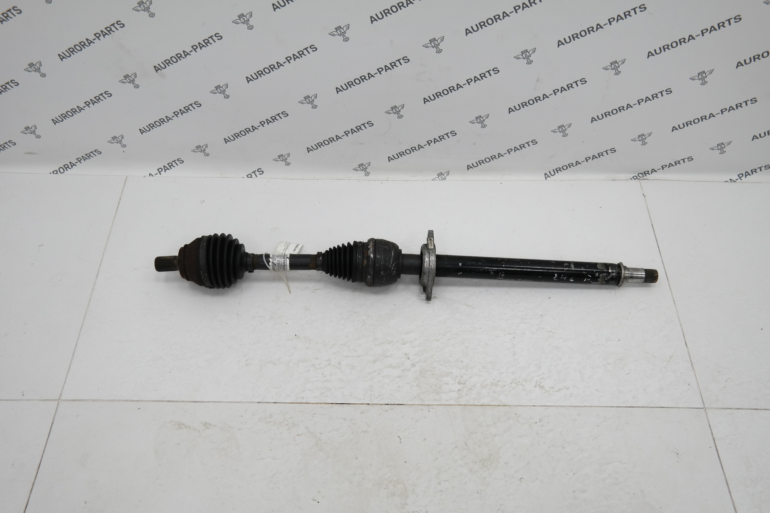 Привод переднего колеса RH Mercedes CLA