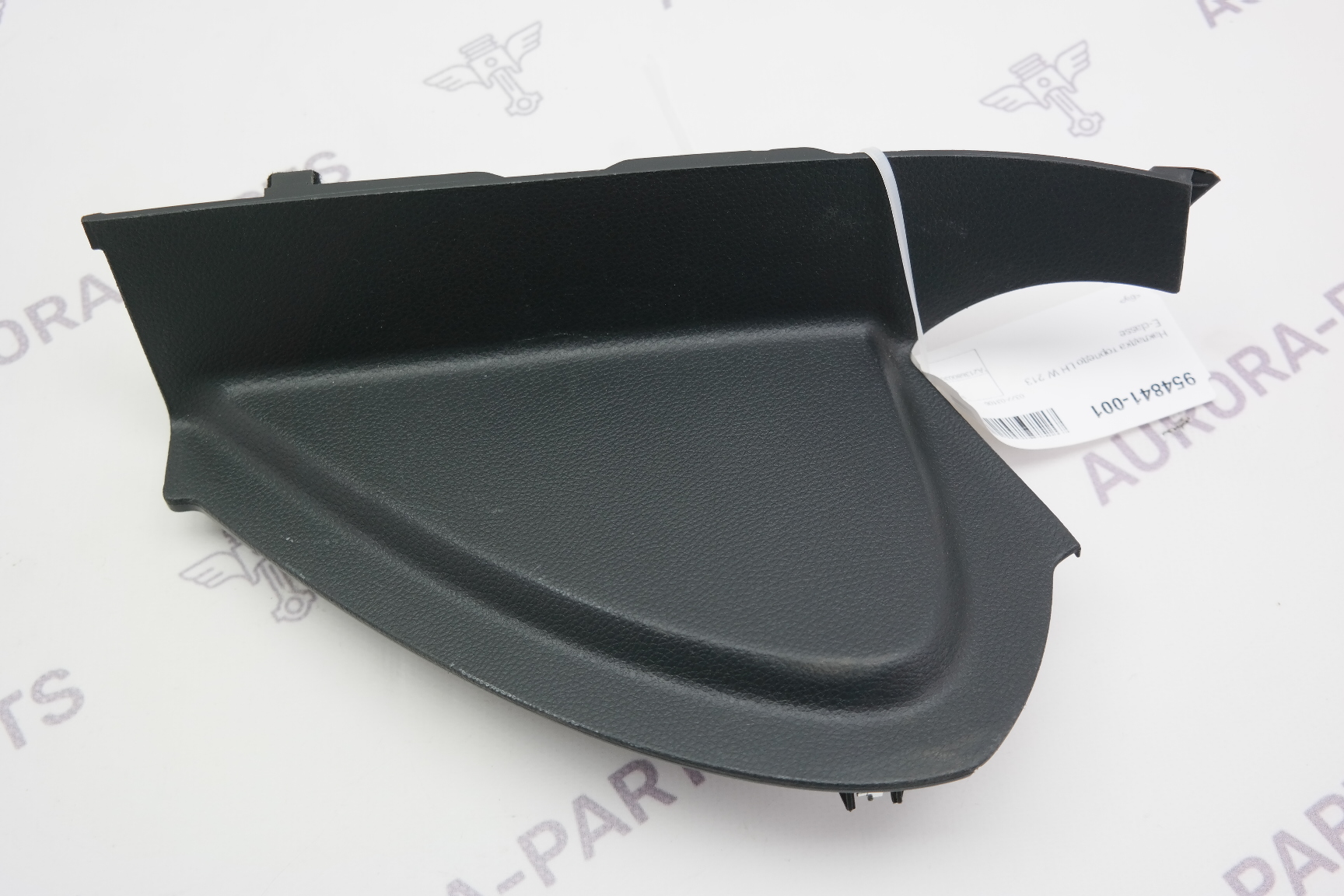 Накладка торпедо LH Mercedes E-Klasse 