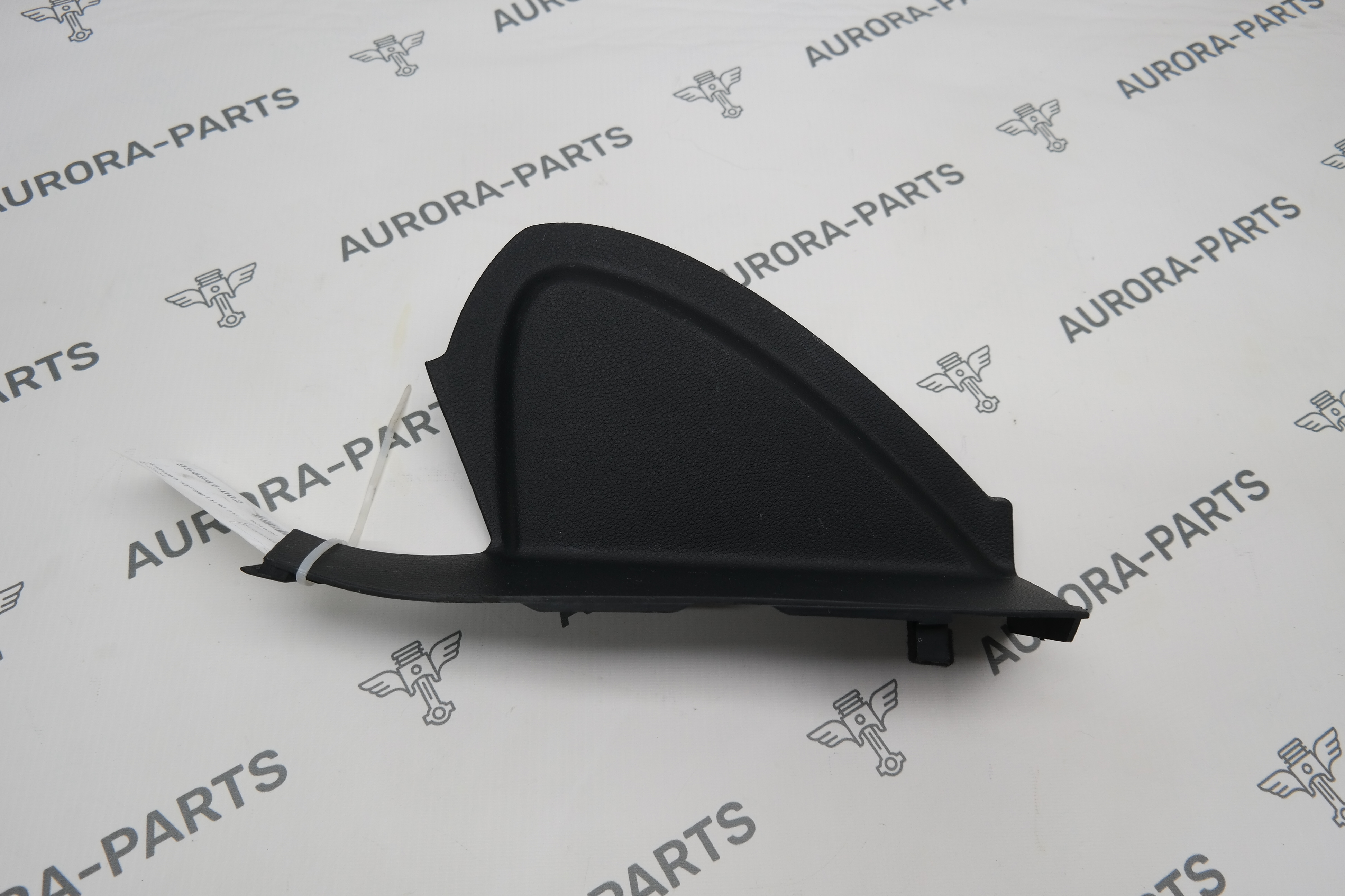 Накладка торпедо LH Mercedes E-Klasse 