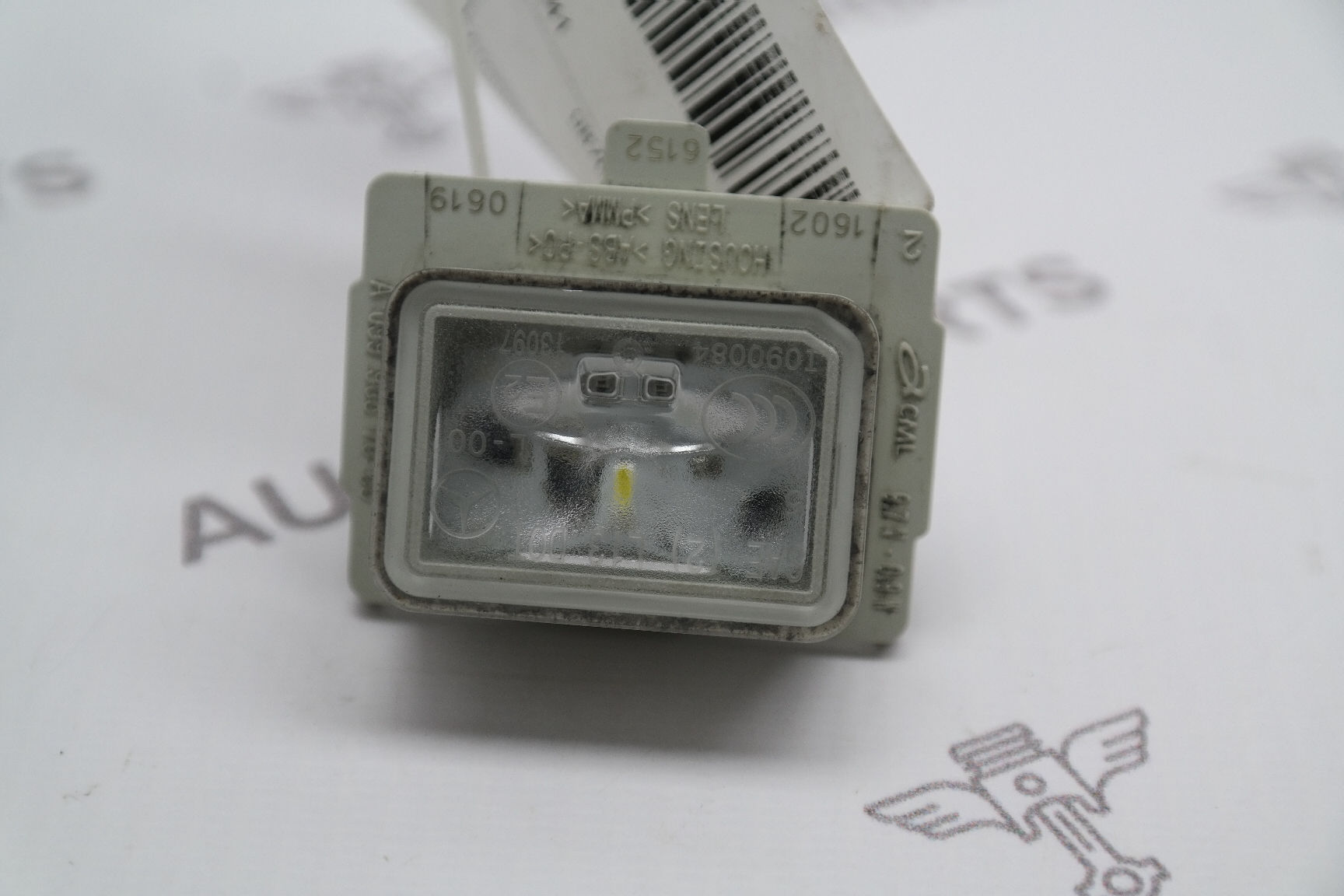 Фонарь подсветки номера Mercedes C-Klasse