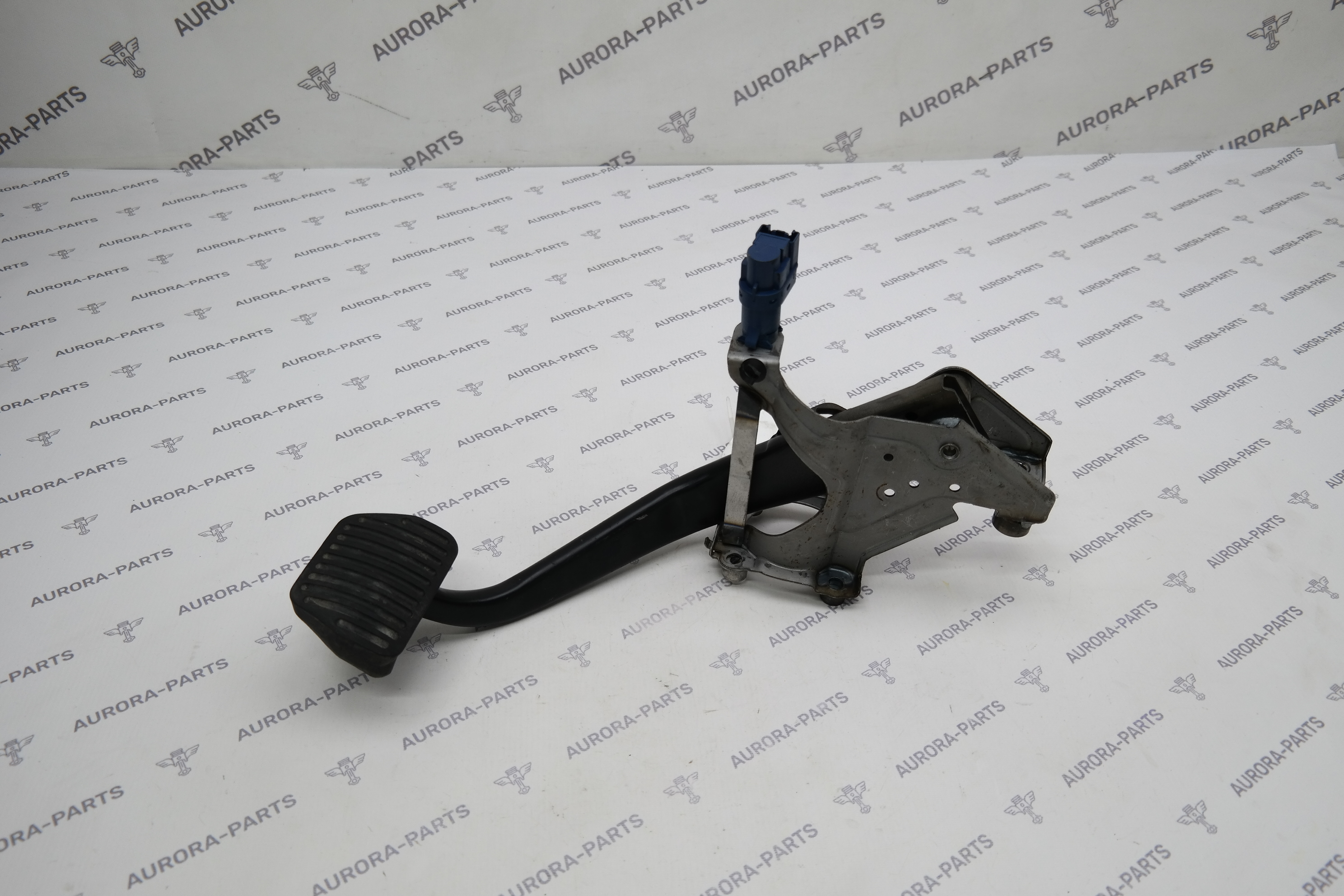 Педаль тормоза Land Rover Discovery