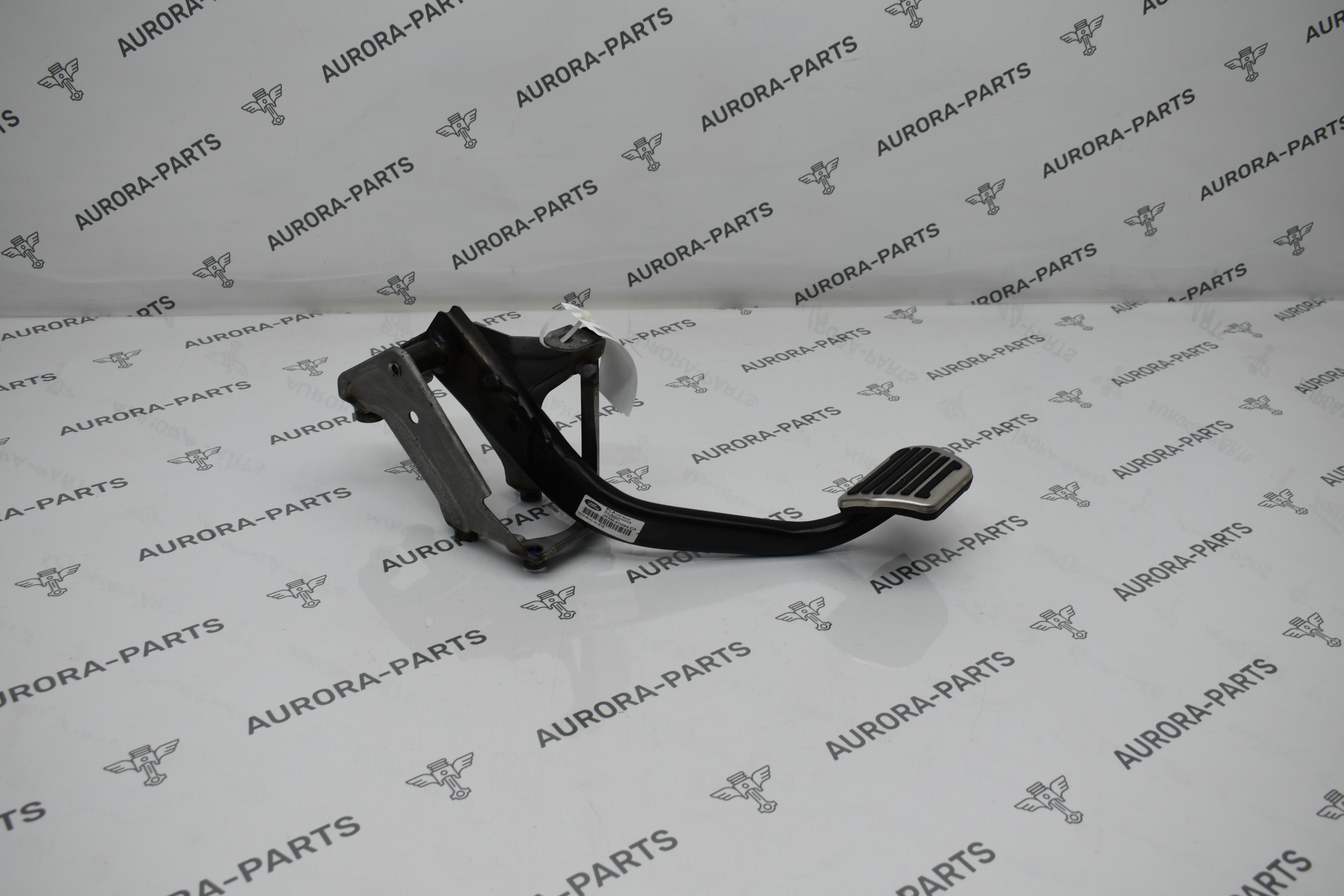 Педаль тормоза Land Rover Discovery