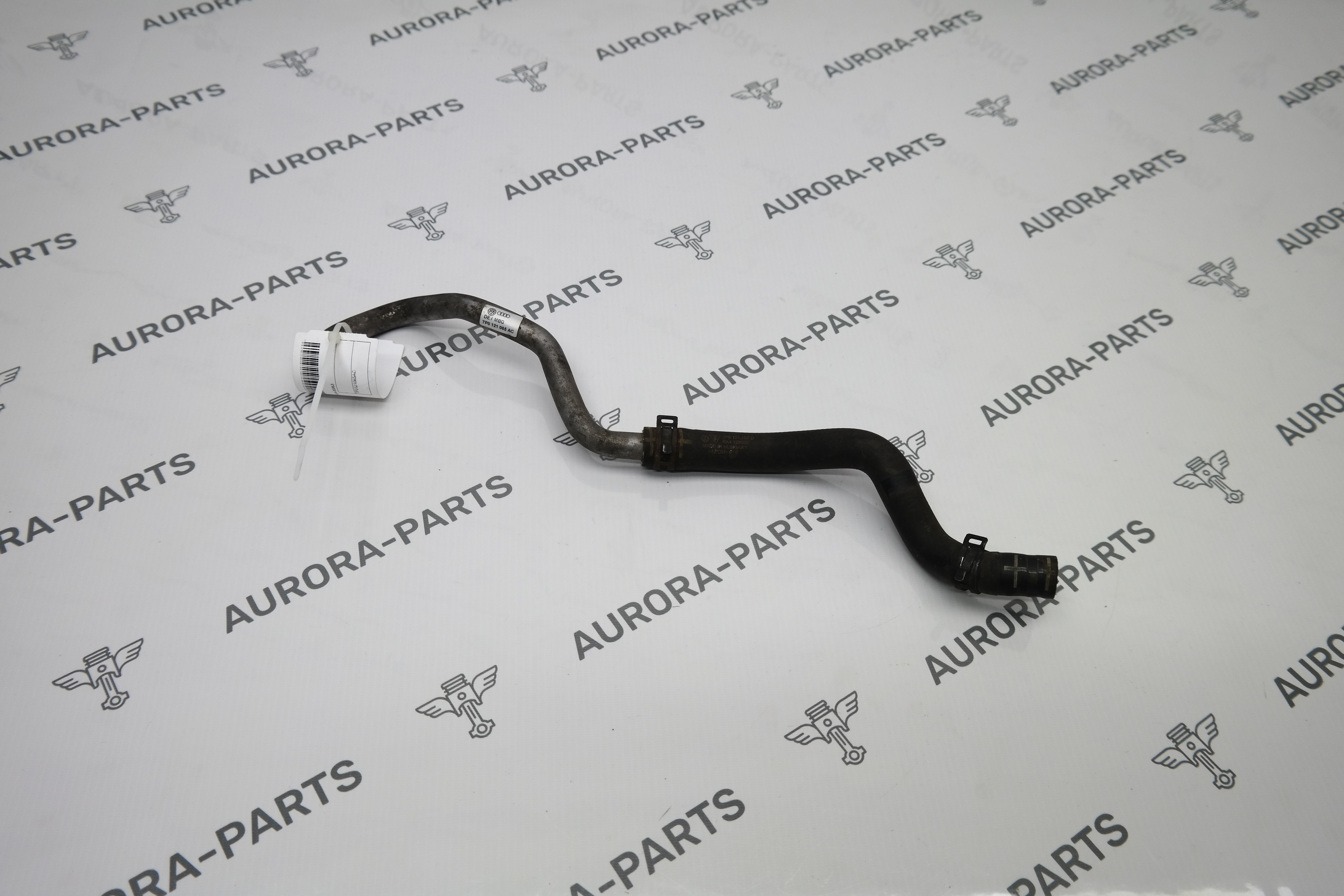 Трубка системы охлаждения VW Touareg