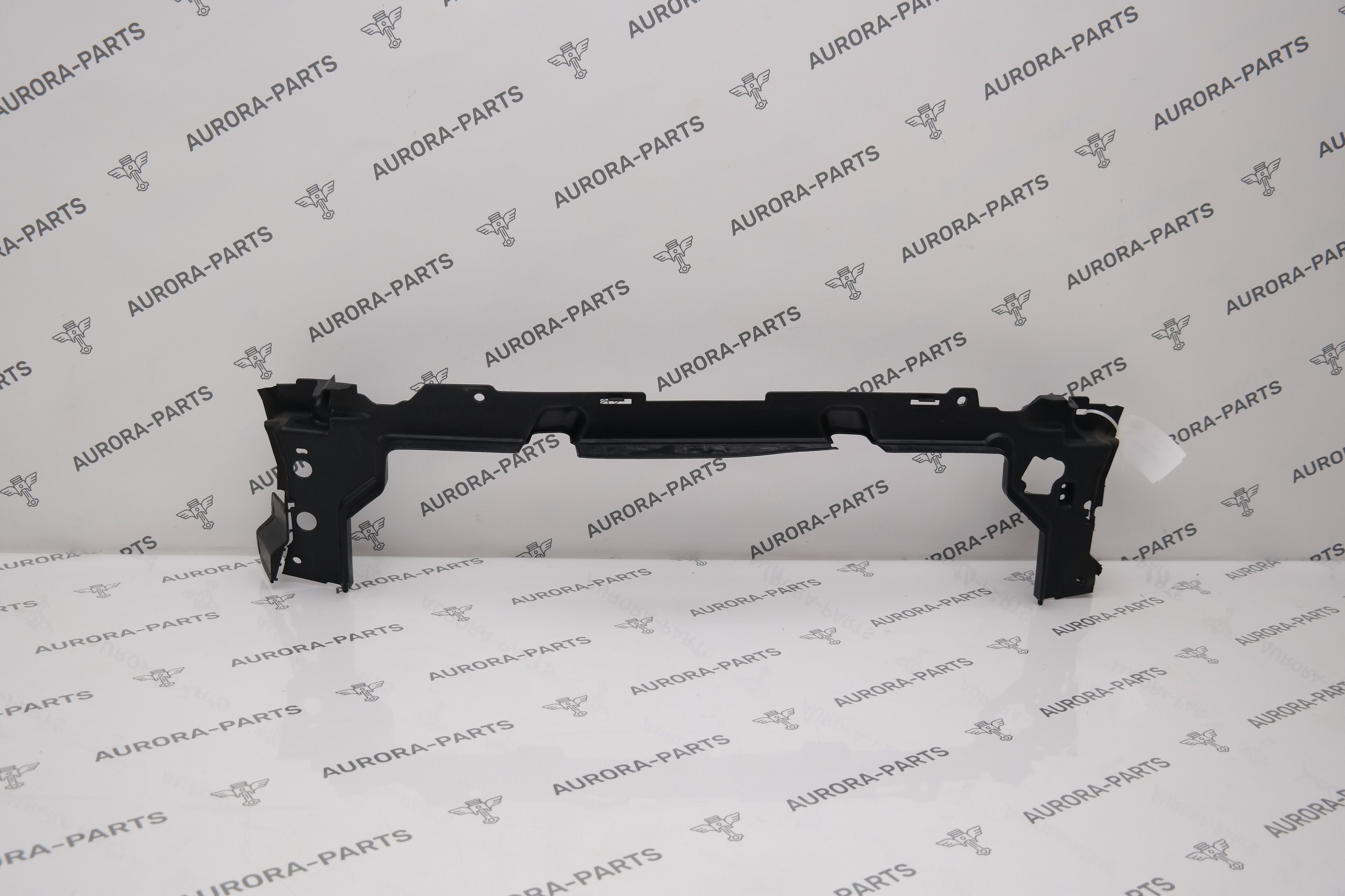 Дефлектор радиатора верхний Land Rover Range Rover Sport