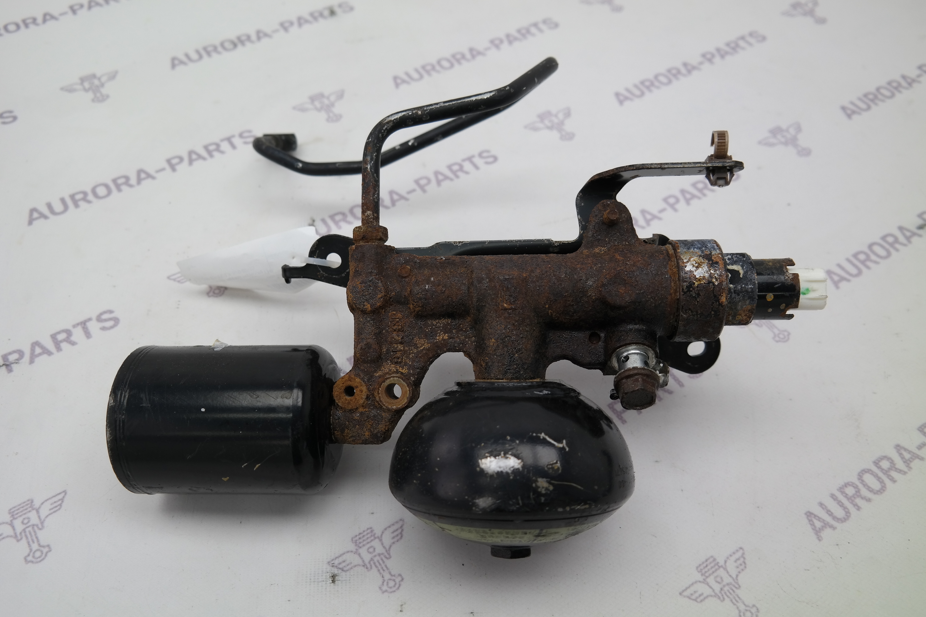 Гидроклапан задней подвески LH Toyota Land Cruiser