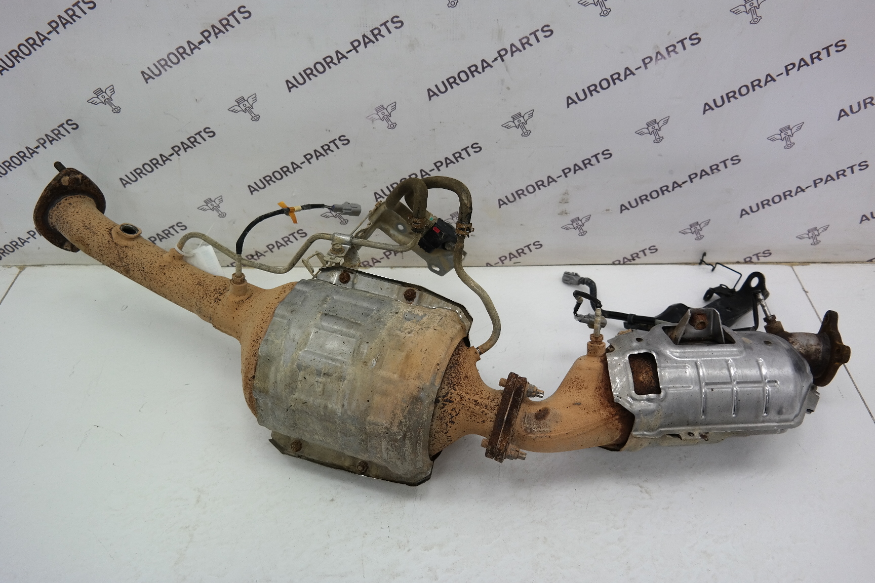 Приемная труба в сборе с катализаторами LH Toyota Land Cruiser