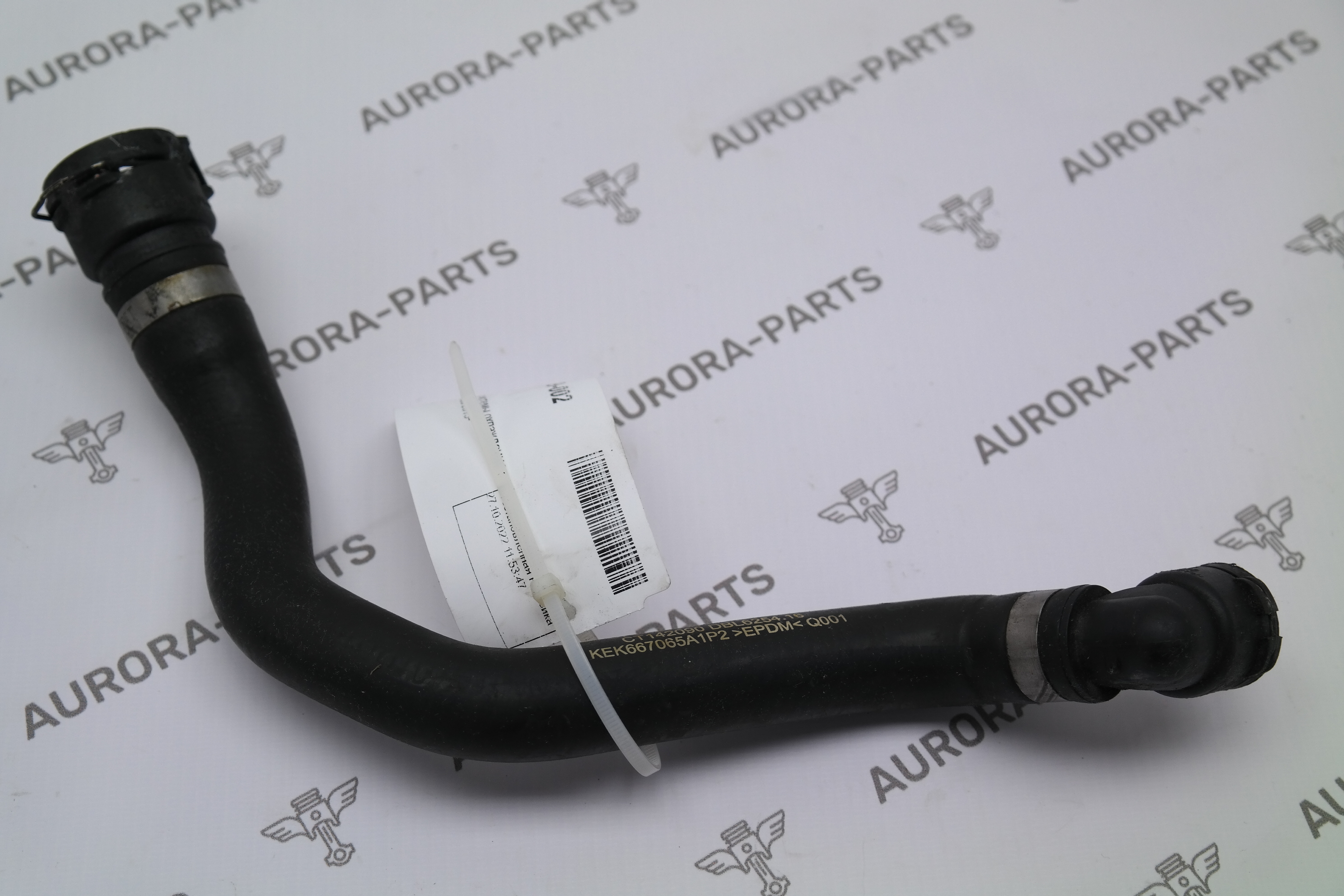 Патрубок системы охлаждения Mercedes S-Klasse