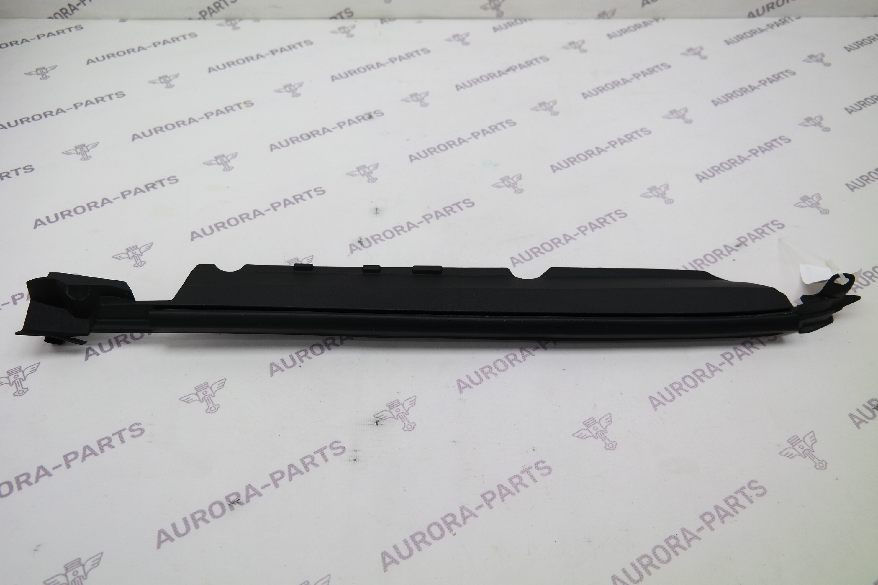 Пыльник переднего крыла (под капотом) RH Toyota Land Cruiser