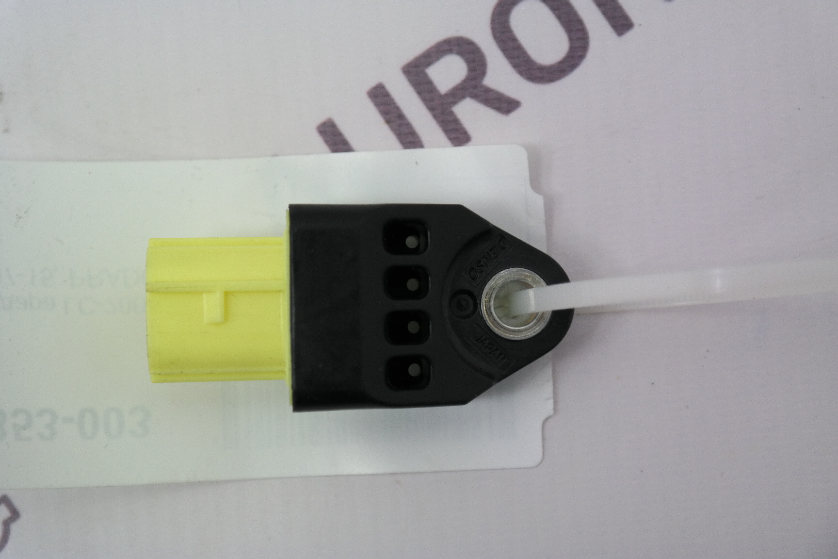 Датчик удара Toyota Land Cruiser